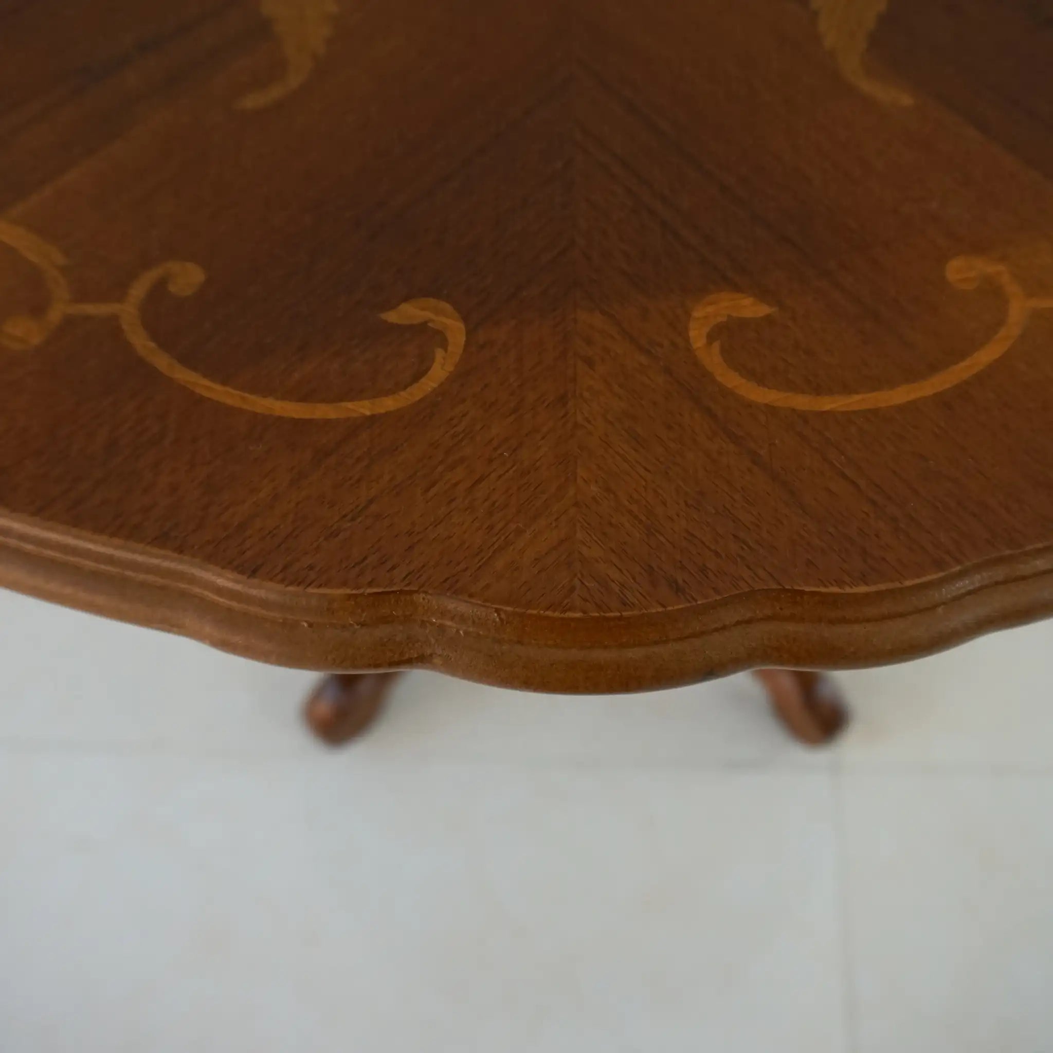 【アンティーク】 カフェテーブル /
/ イタリア / 象嵌(インレイ)