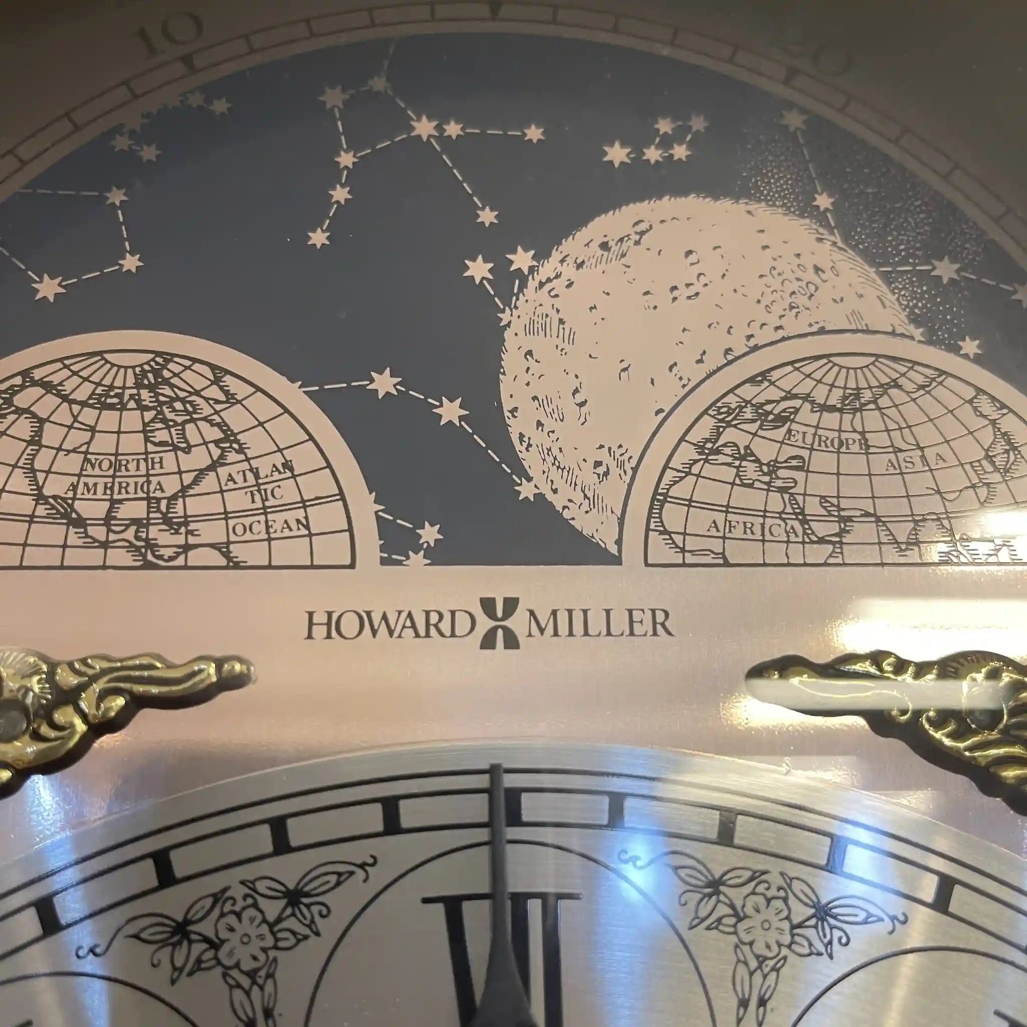Vintage Hall Clock / HOWARD MILLER / 2000s / Beech / USA