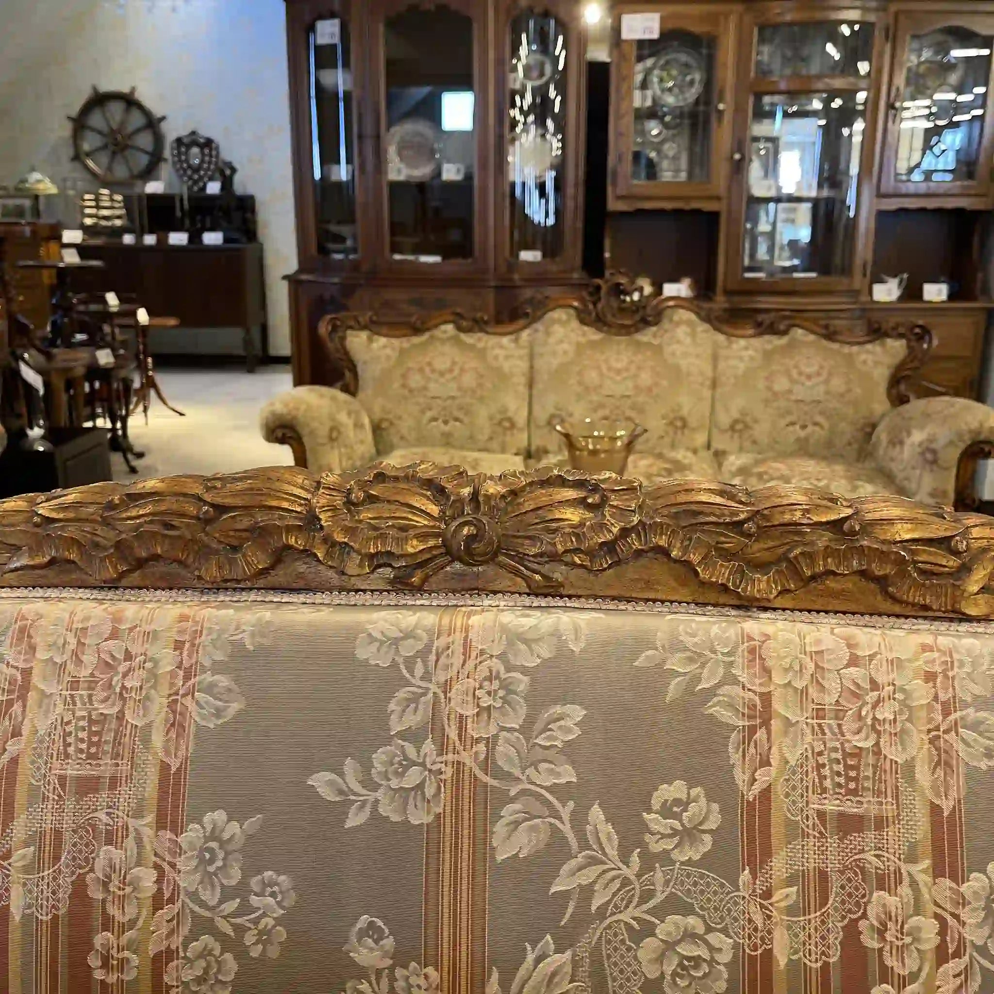Vintage 3-seater sofa / Louis XVI style / Late 20th century (presumably) / Italian / Neoclassicism