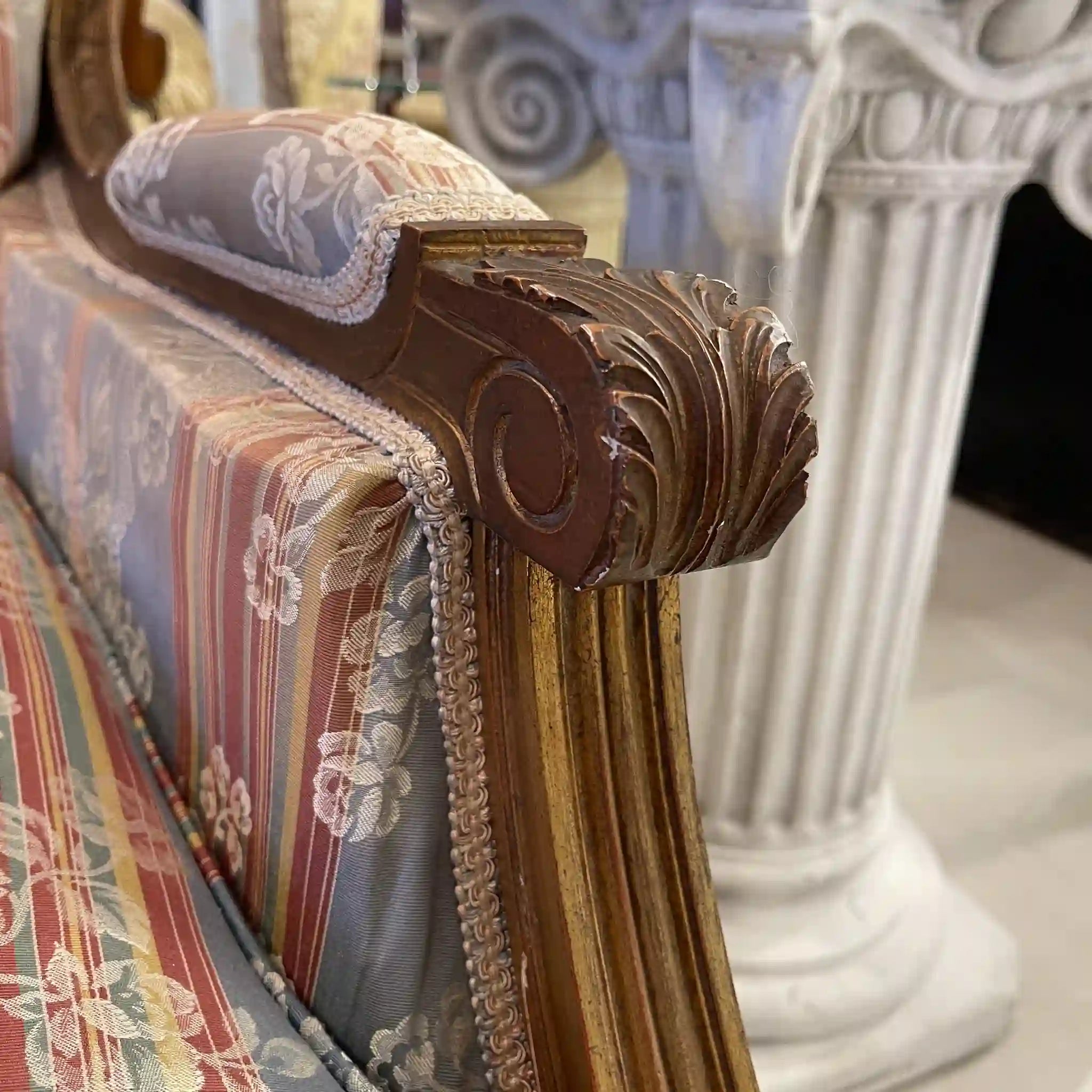 Vintage 3-seater sofa / Louis XVI style / Late 20th century (presumably) / Italian / Neoclassicism