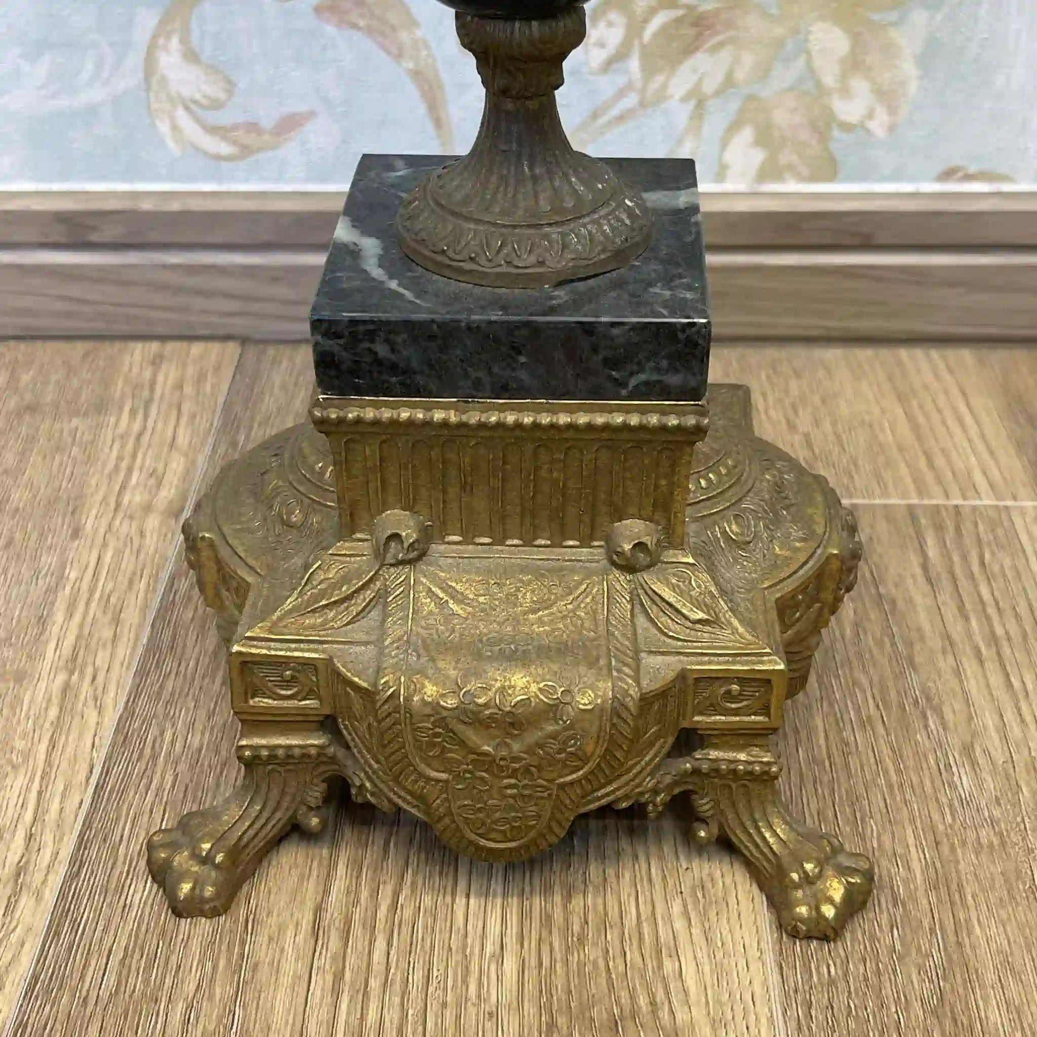 【复古】地幔时钟&烛台套装/ Imperial(帝国)/路易十五风格/ 20世纪/黄铜/意大利/奥尔蒙装饰,阿坎萨斯图案