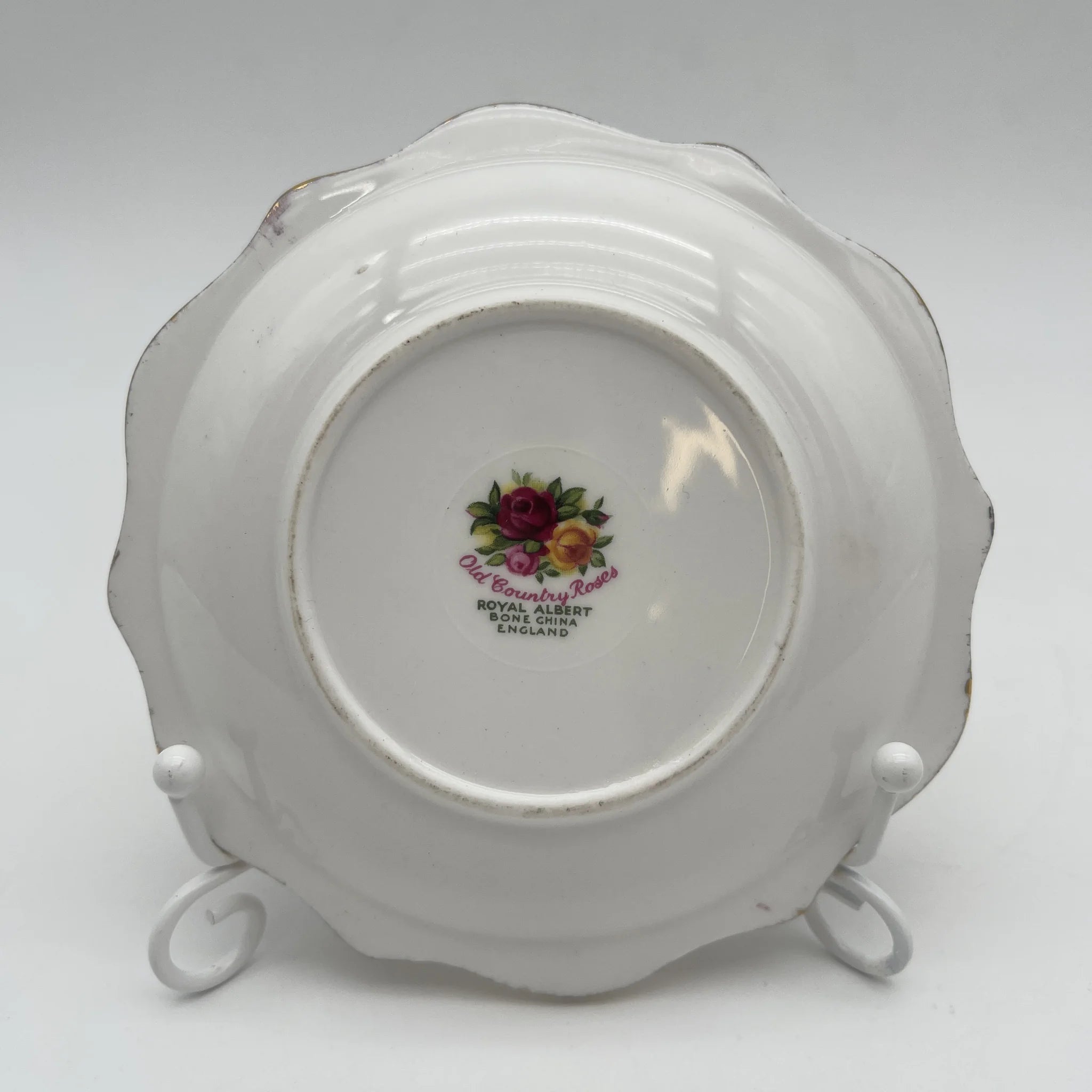 【复古】黄油盘/ Royal Albert / Old Country Roses / 1962-1973年/ Bone China /英国/ 彩色边缘,植物艺术,金彩