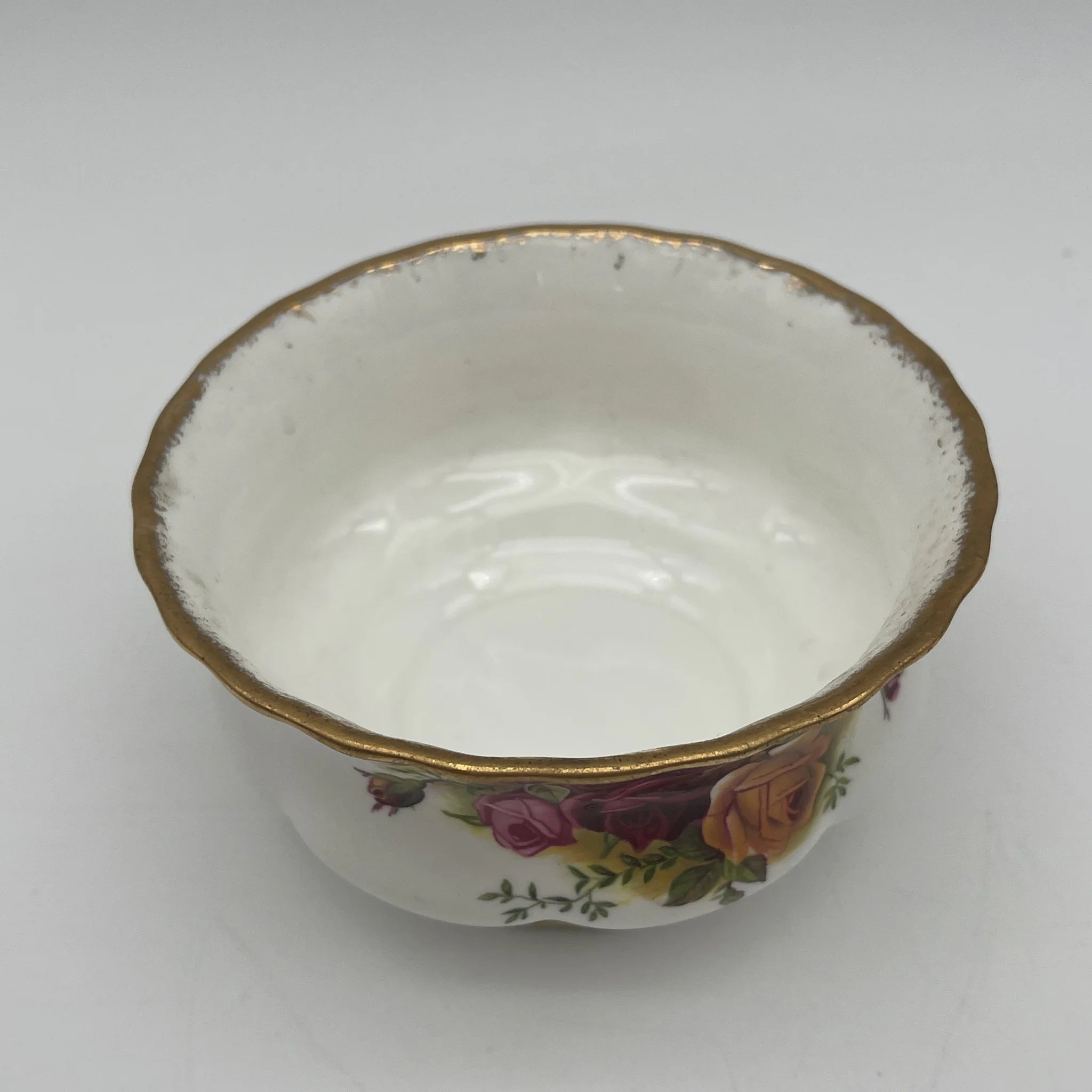 【复古】糖碗/ Royal Albert / Old Country Roses / 1962-1973年/ Bone China /英国/ 蒙特罗斯形状,植物艺术,金彩