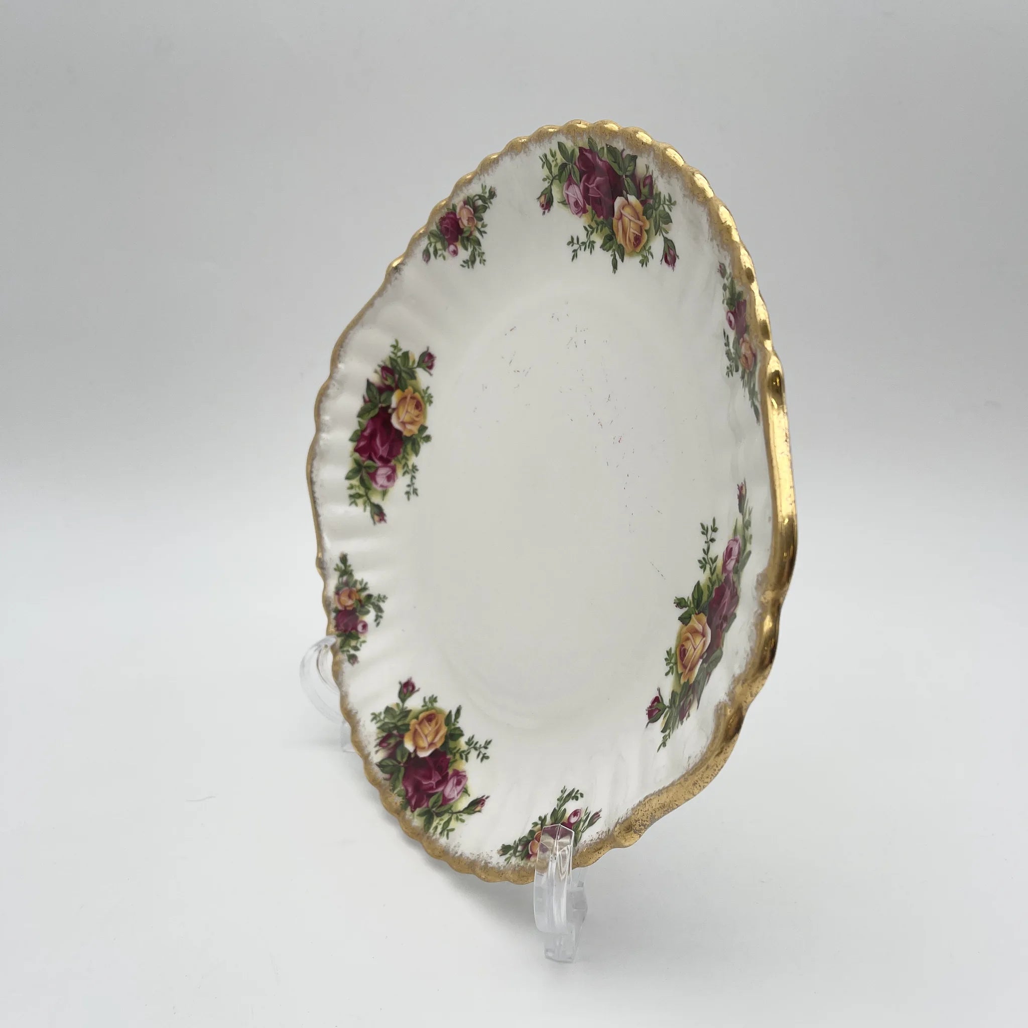 【复古】晚餐盘/ Royal Albert / Old Country Roses / 1973-1993年/ Bone China /英国/ 彩色边缘,植物艺术,金彩