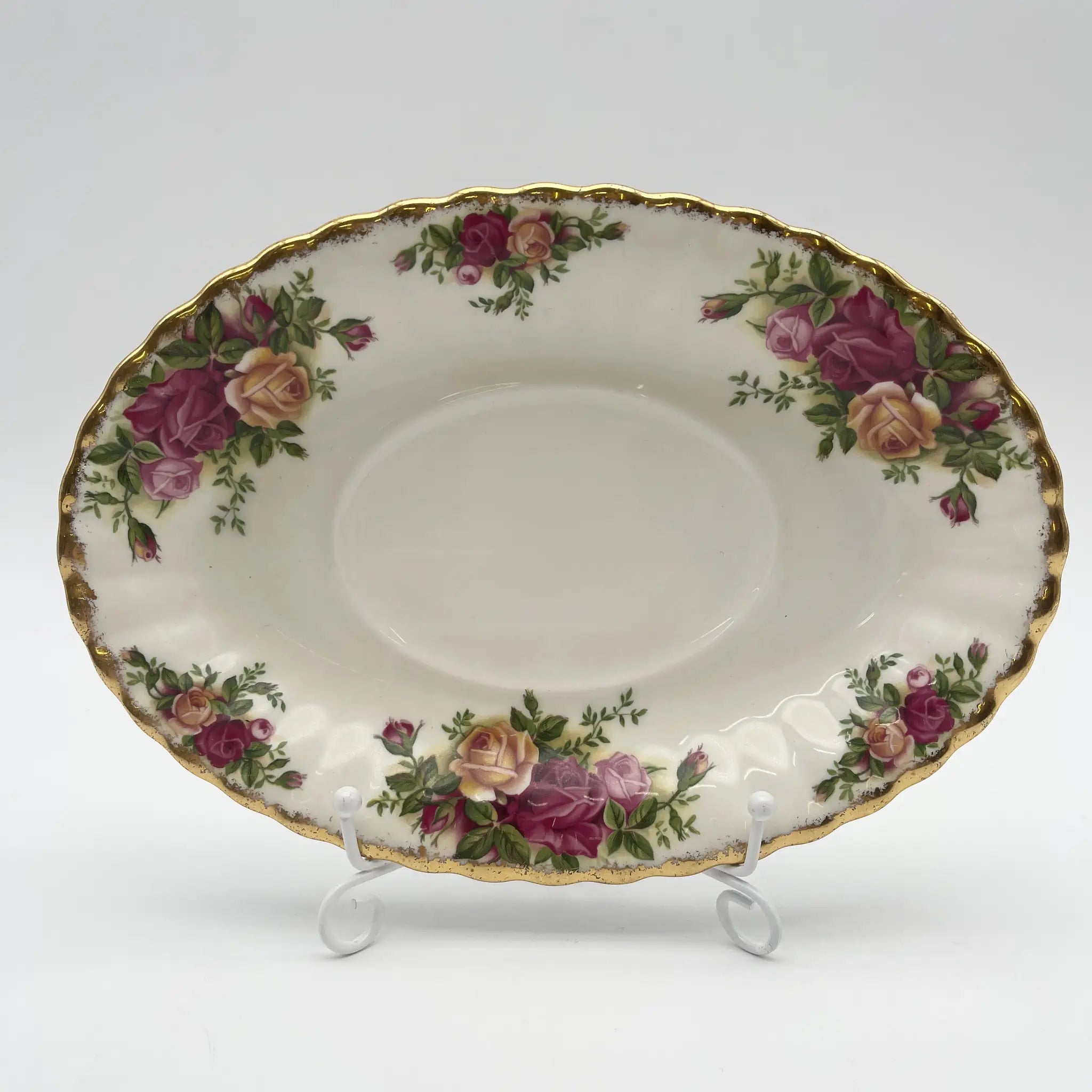 Royal Albert / Old Country Roses / 1973-1993 / Bone China /英国 /蒙特罗形状,植物艺术,金彩