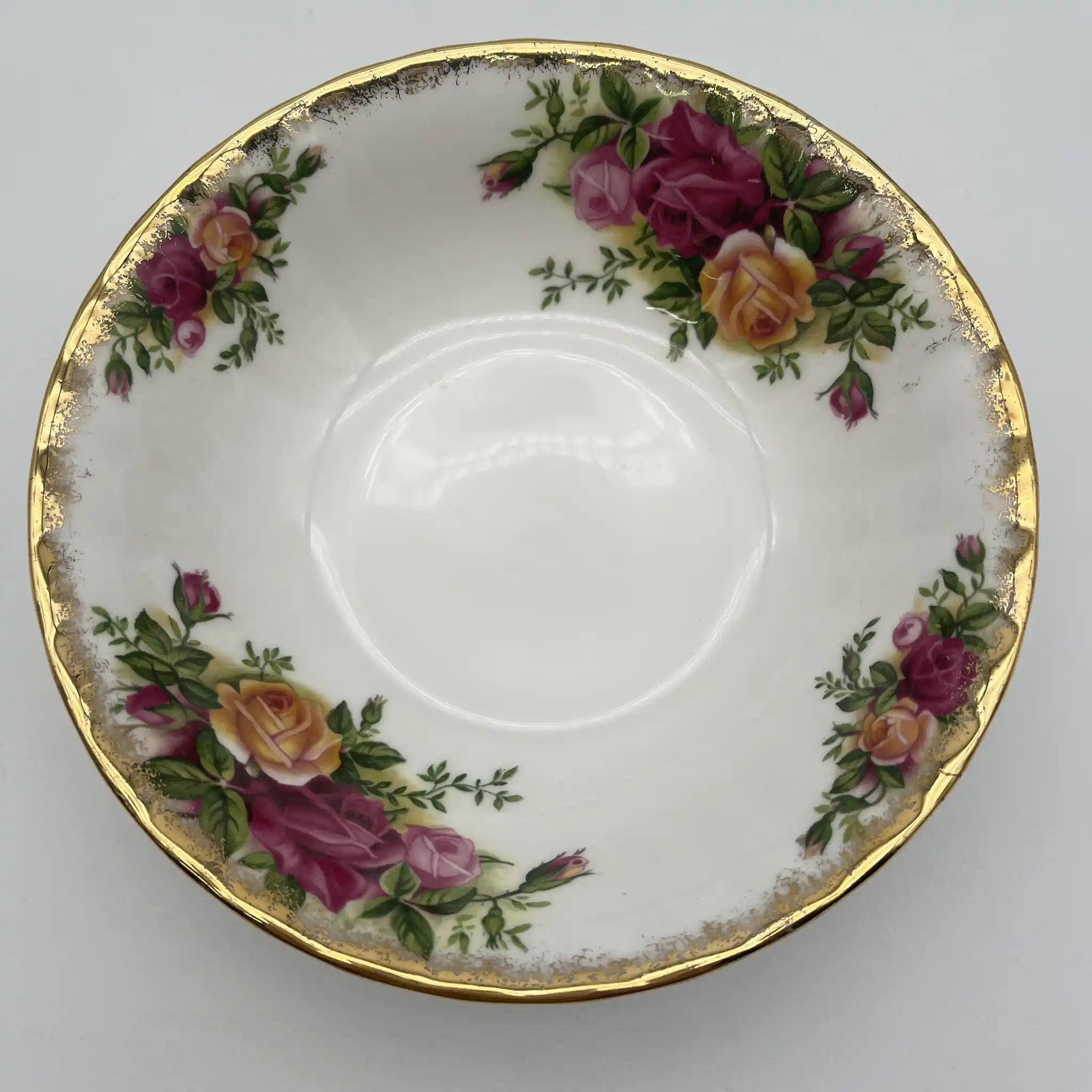 【ビンテージ】 フルーツボウル (小鉢) / ROYAL ALBERT (ロイヤルアルバート) / Old Country Roses / 1962-2002年 / Bone China / イギリス / スカラップド・エッジ, ボタニカルアート, 金彩