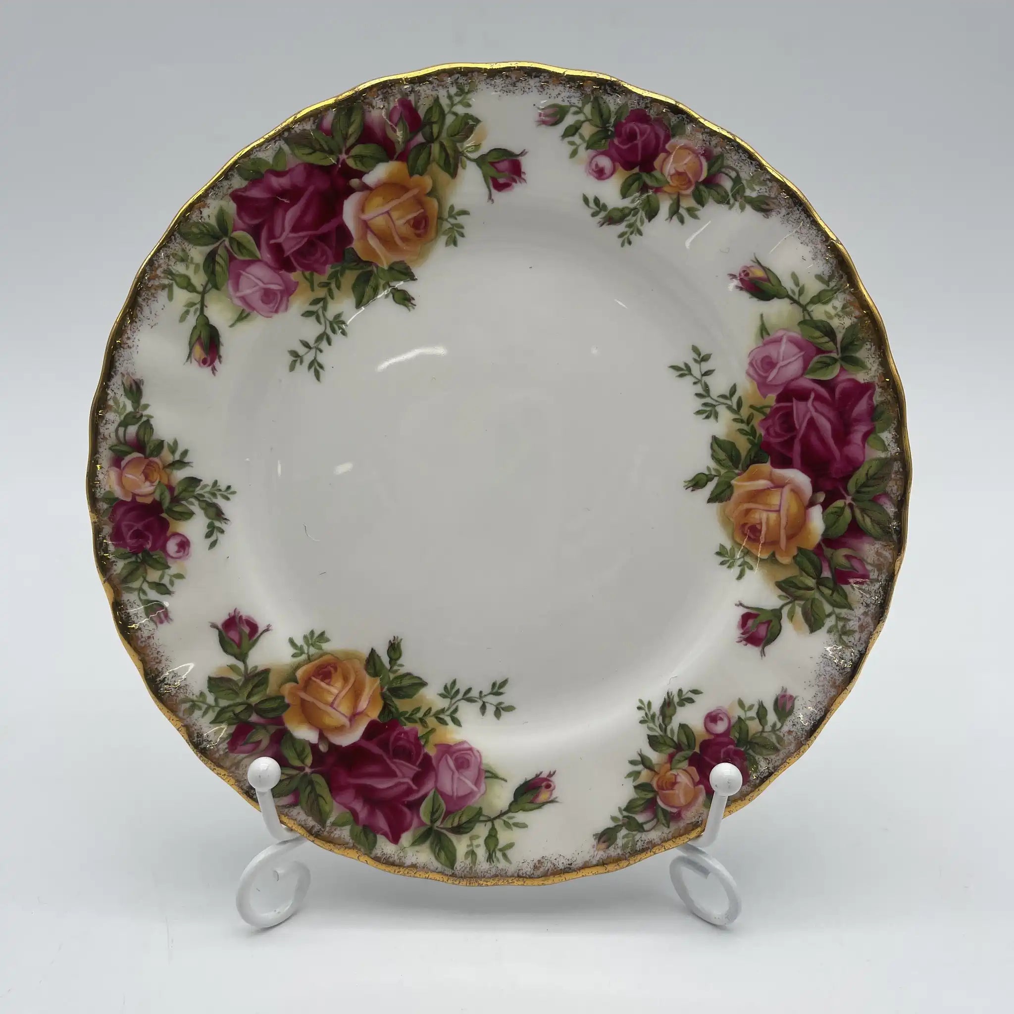 【复古】三重奏(杯子和碟子, / Royal Albert / Old Country Roses / 1962-1993年/ Bone China /英国/ montros shapes, 植物艺术,金彩