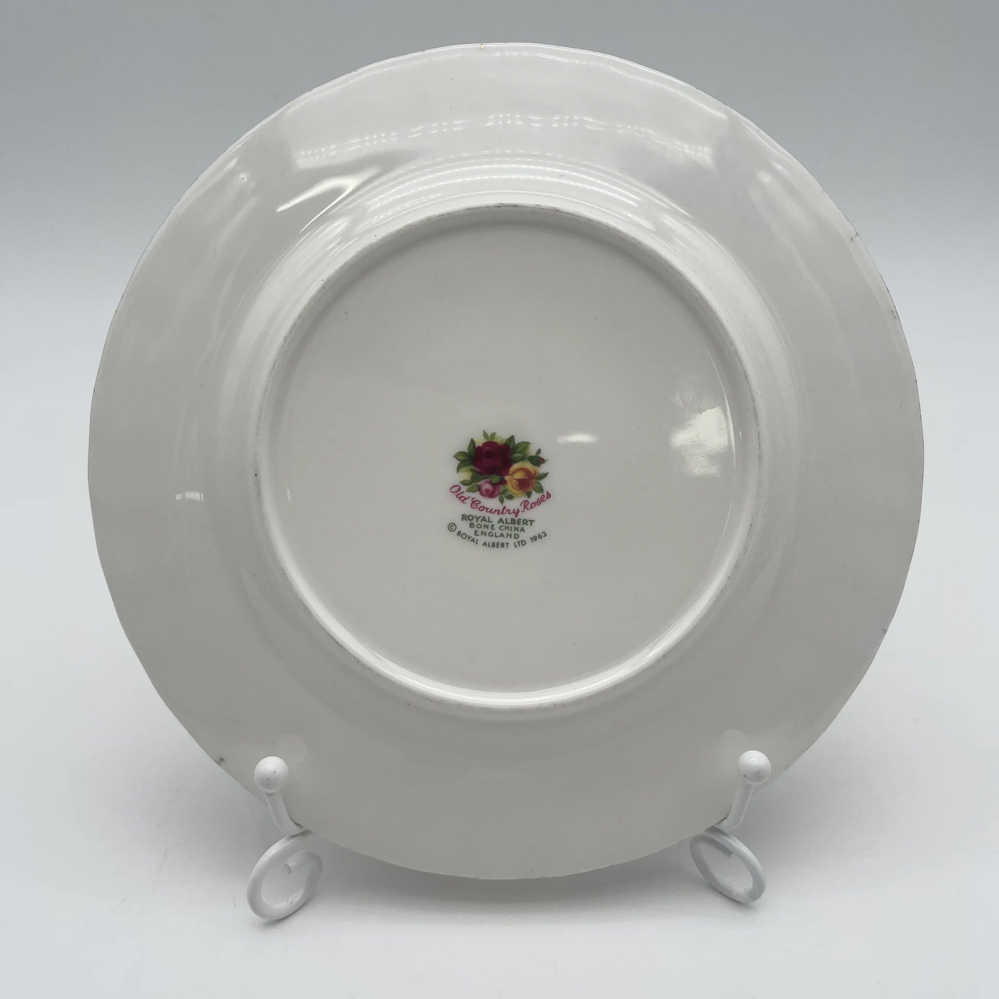 【复古】甜点盘/ Royal Albert / Old Country Roses / 1962-2002年/ Bone China /英国/ 彩色边缘,植物艺术,金彩