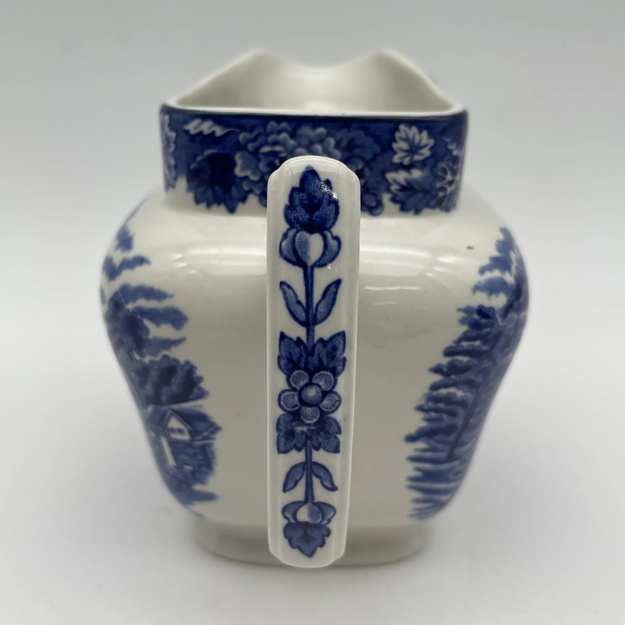 【アンティーク】 クリーマー (ミルクピッチャー) / Wood&Sons (ウッド&サンズ) / English Scenery / 1920-1940年代 (推定) / アイアンストーン / イギリス / ブルー&ホワイト, 銅版転写, 英国田園風景