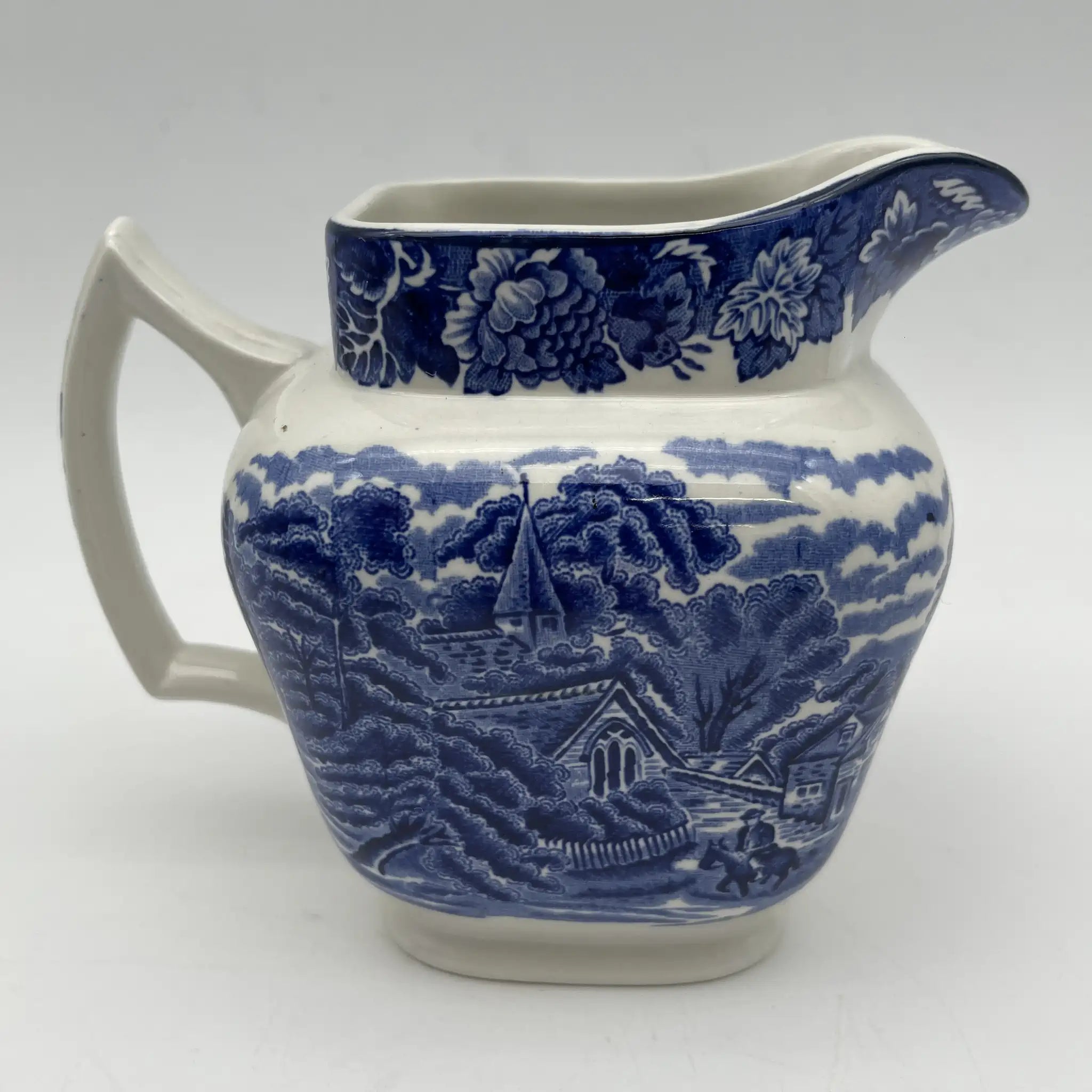 【アンティーク】 クリーマー (ミルクピッチャー) / Wood&Sons (ウッド&サンズ) / English Scenery / 1920-1940年代 (推定) / アイアンストーン / イギリス / ブルー&ホワイト, 銅版転写, 英国田園風景