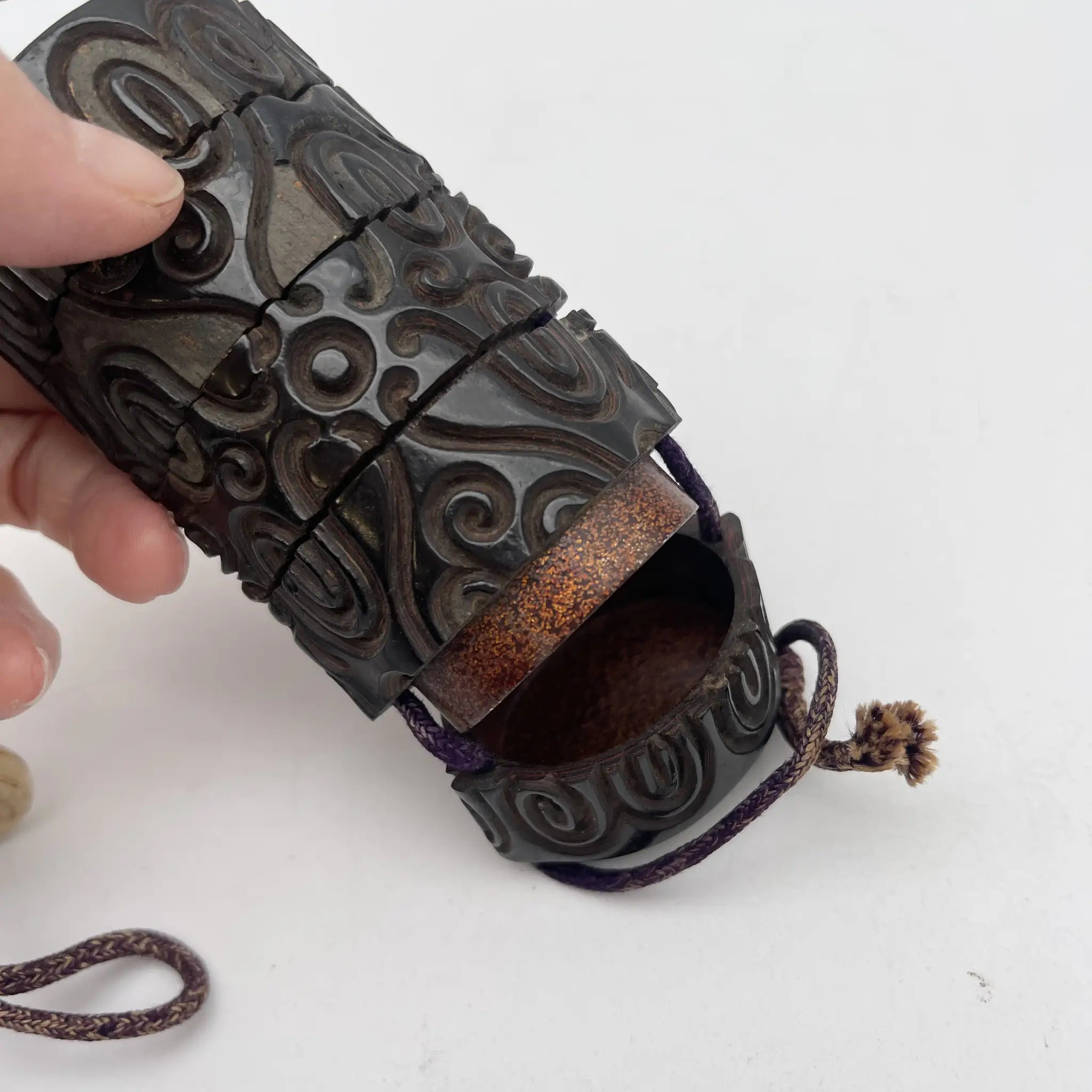 【骨董品】 印籠 / 江戸末期-明治 (推定) / 漆器 / 日本 / 屈輪彫り