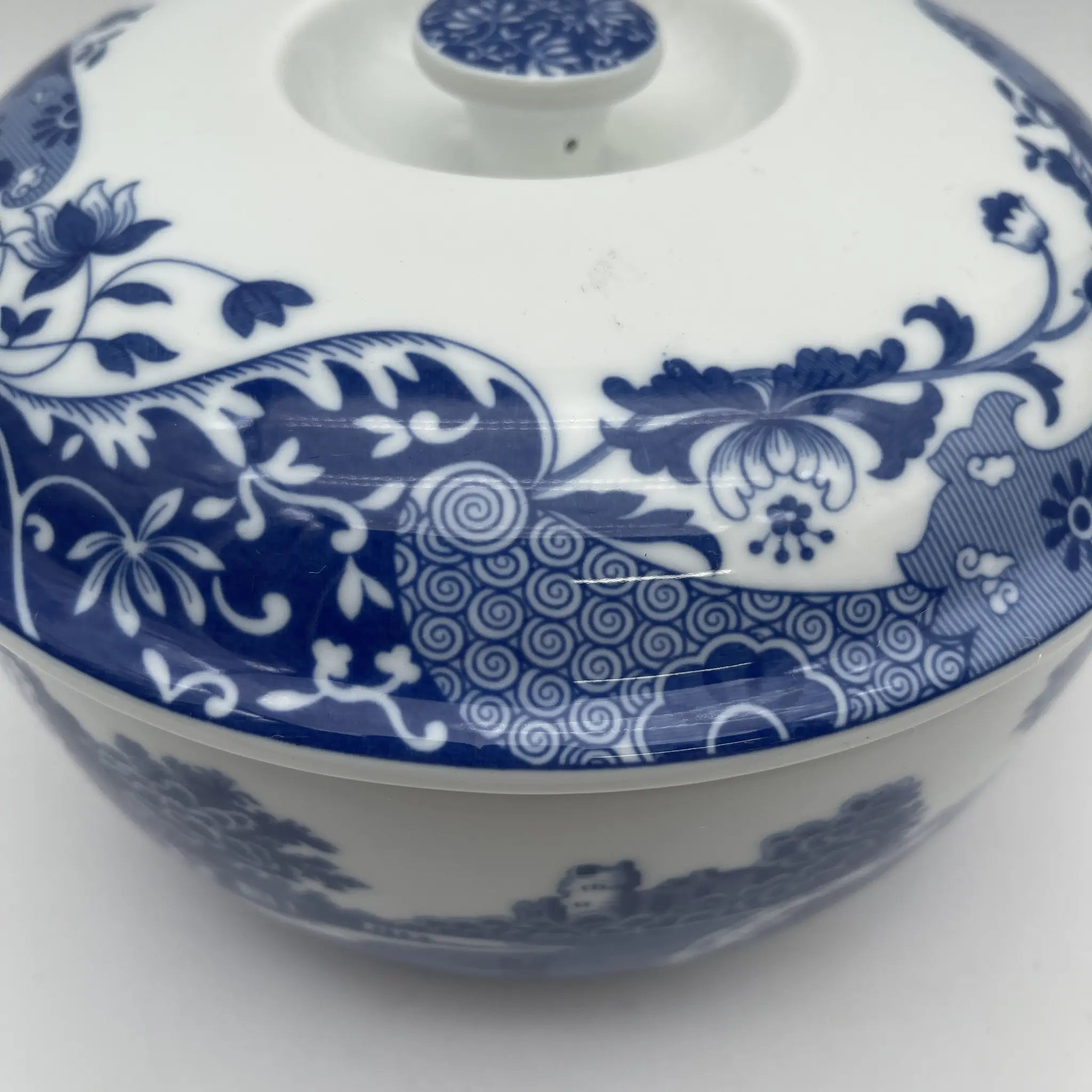 【リユース】 キャセロール (蓋付き深型グラタン皿) / Spode (スポード) / Blue Italian / 1990-2000年代 / 陶器 / イギリス / ブルー&ホワイト, 銅版転写, 古代ローマ遺跡