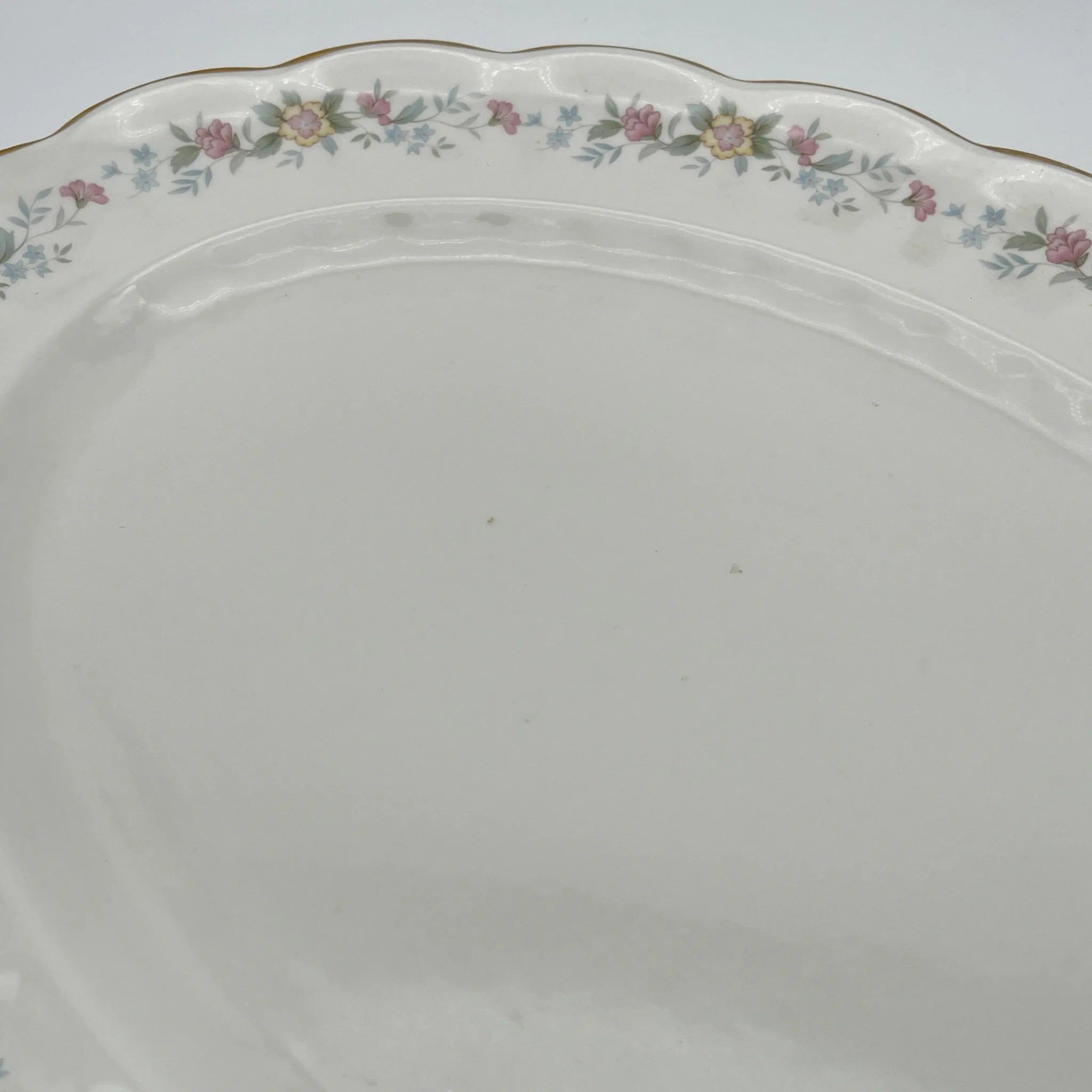 【复古】椭圆形盘子(大盘)/ Mayfair (Mayfair) / 1950-1980年代(推测)/ Fine Bone China /英国/小花花样, 柔和色调,金彩