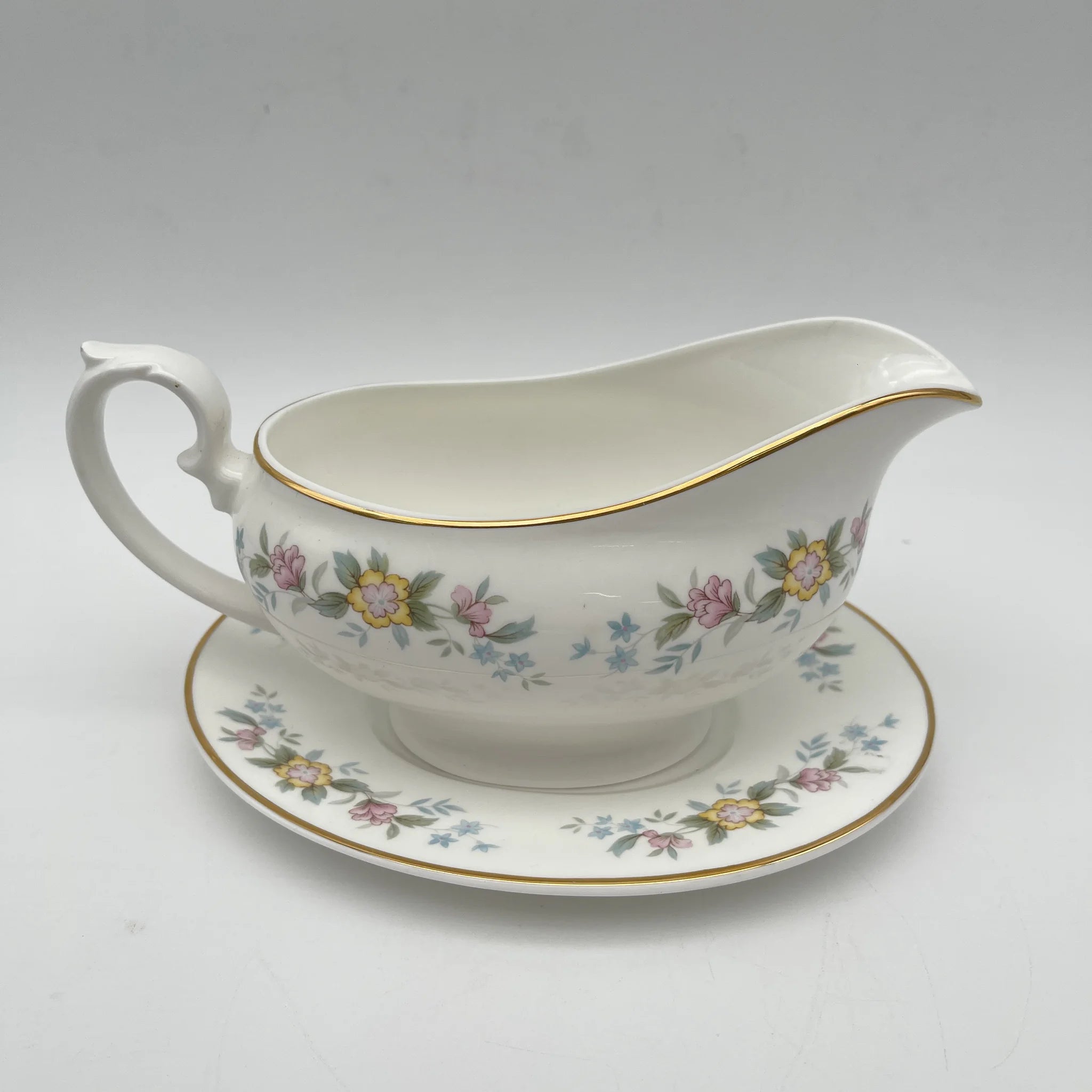 【复古】灰船(索西耶/索西耶船)&索西耶/ Mayfair / 1950-1980年代(推测)/ Fine Bone China /英国 /小花图案,柔和色调,金彩
