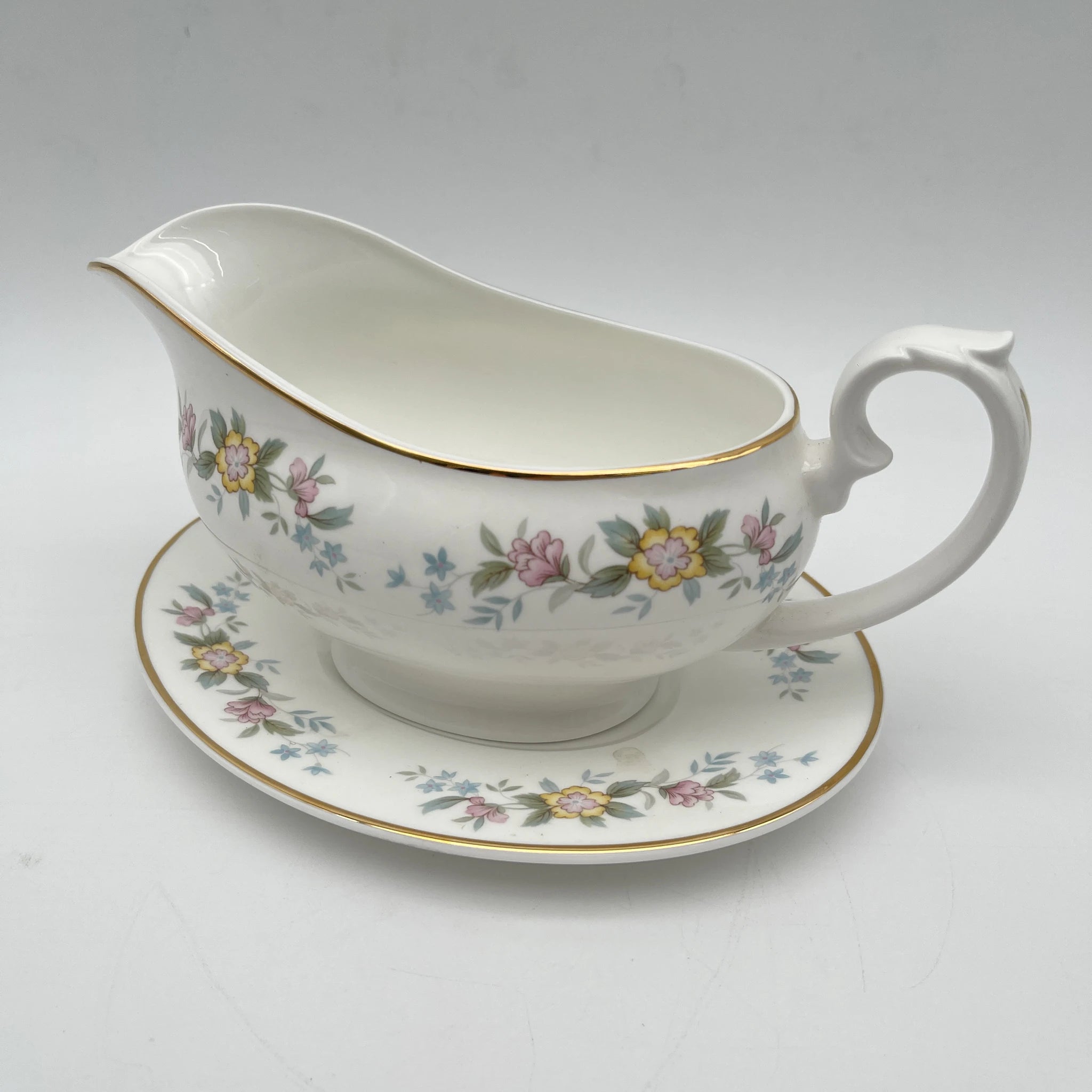 【复古】灰船(索西耶/索西耶船)&索西耶/ Mayfair / 1950-1980年代(推测)/ Fine Bone China /英国 /小花图案,柔和色调,金彩