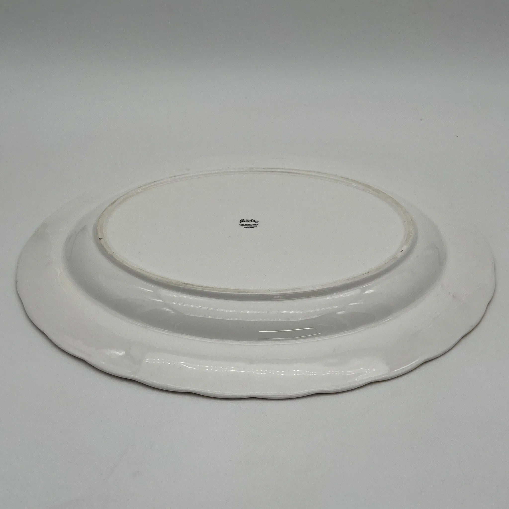 【复古】椭圆形盘子(大盘)/ Mayfair (Mayfair) / 1950-1980年代(推测)/ Fine Bone China /英国/小花花样, 柔和色调,金彩