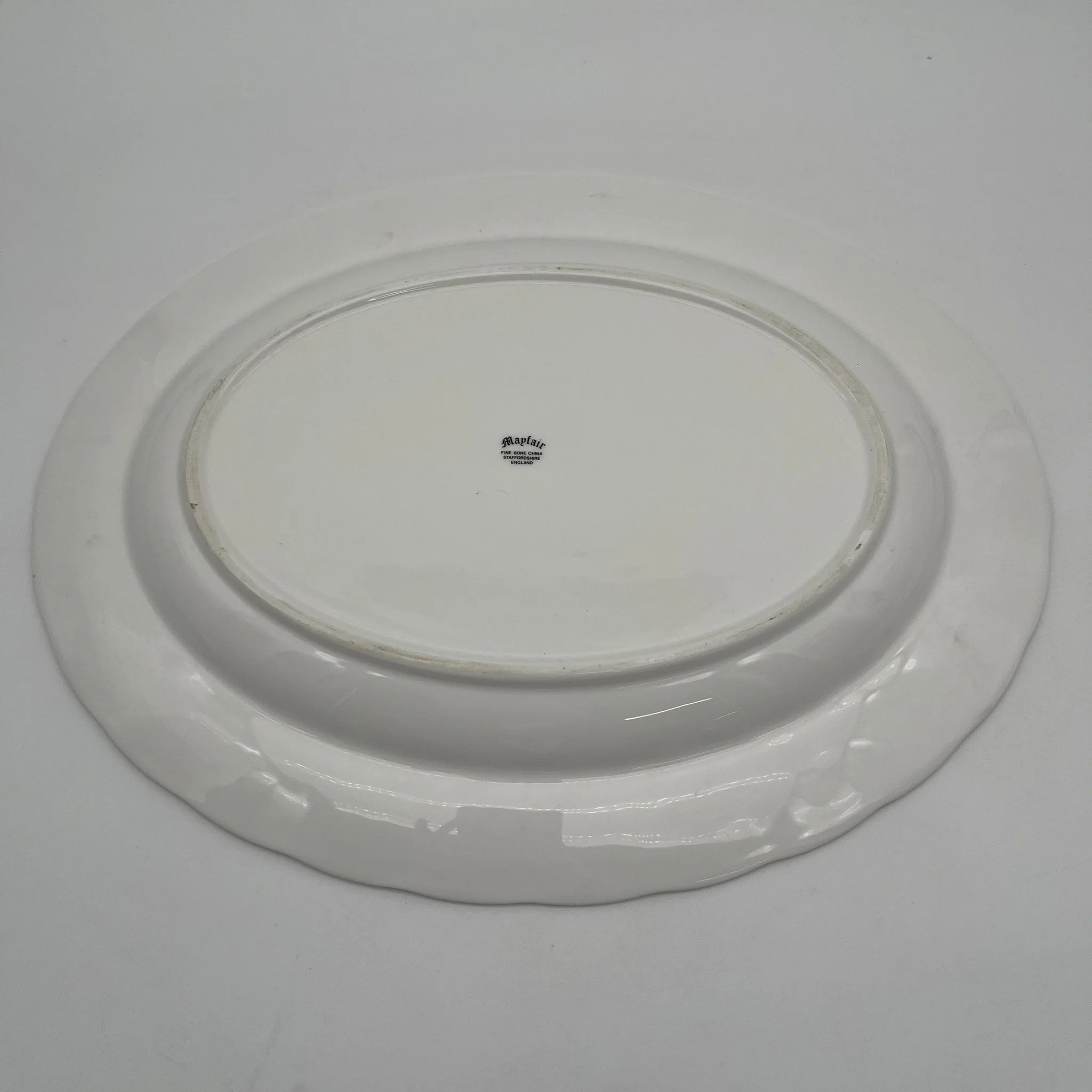 【复古】椭圆形盘子(大盘)/ Mayfair (Mayfair) / 1950-1980年代(推测)/ Fine Bone China /英国/小花花样, 柔和色调,金彩