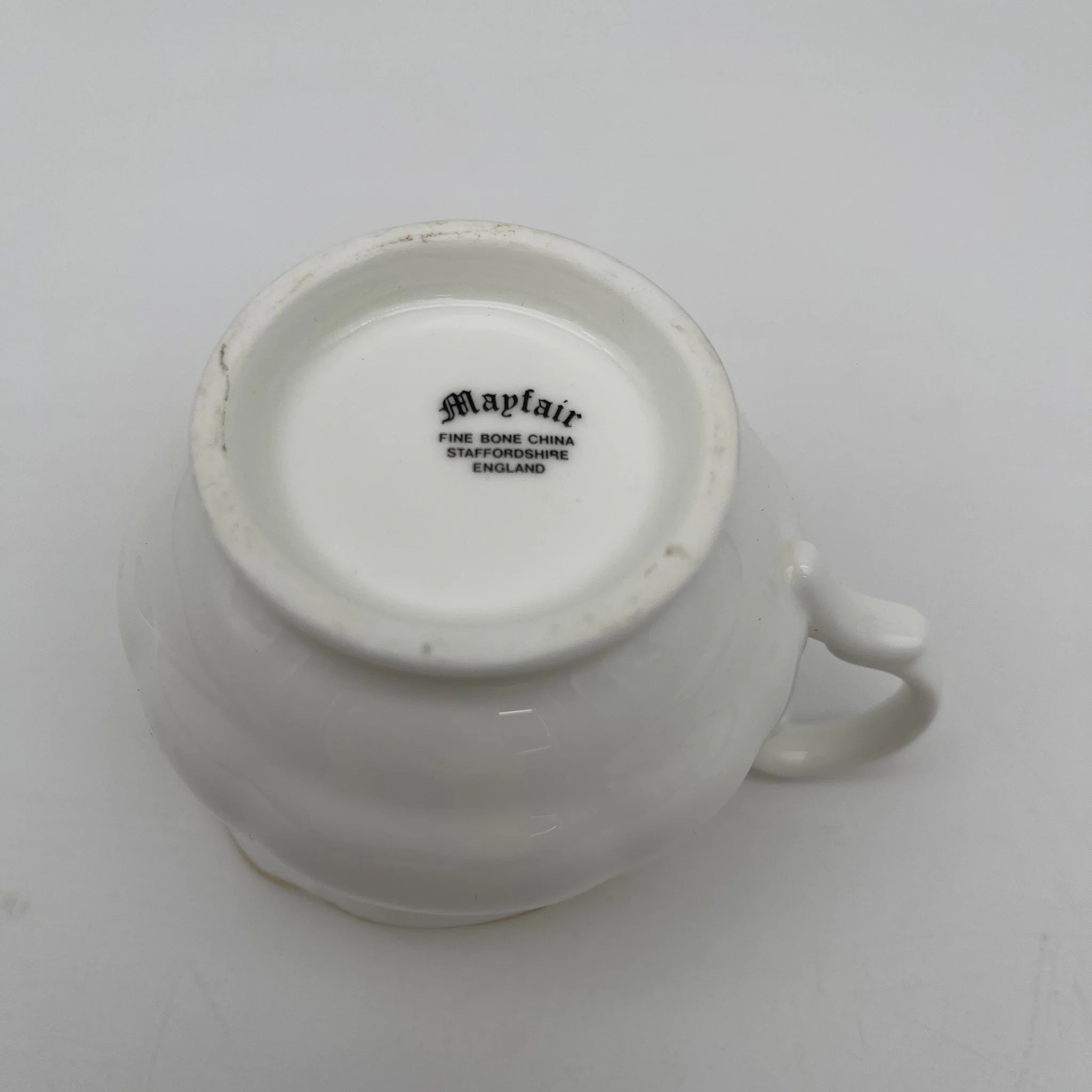 【复古】牛奶瓶/ Mayfair / 1950-1980年代(推测)/ Fine Bone China /英国/小花花样, 柔和色调,金彩
