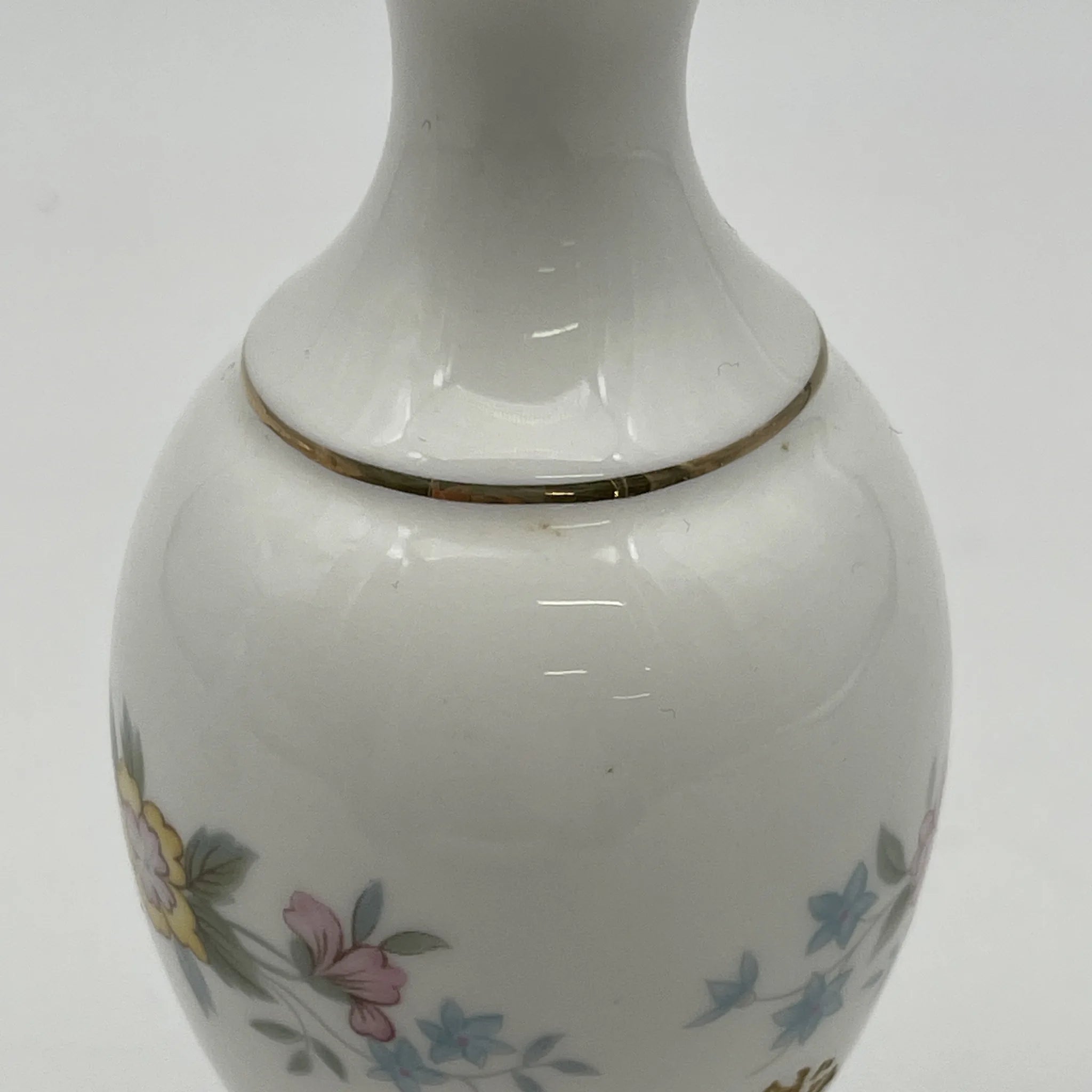 【复古】salt & peppershaker / Mayfair (Mayfair) / 1950-1980年代(推测)/ Fine Bone China /英国/小花花样, 柔和色调,金彩