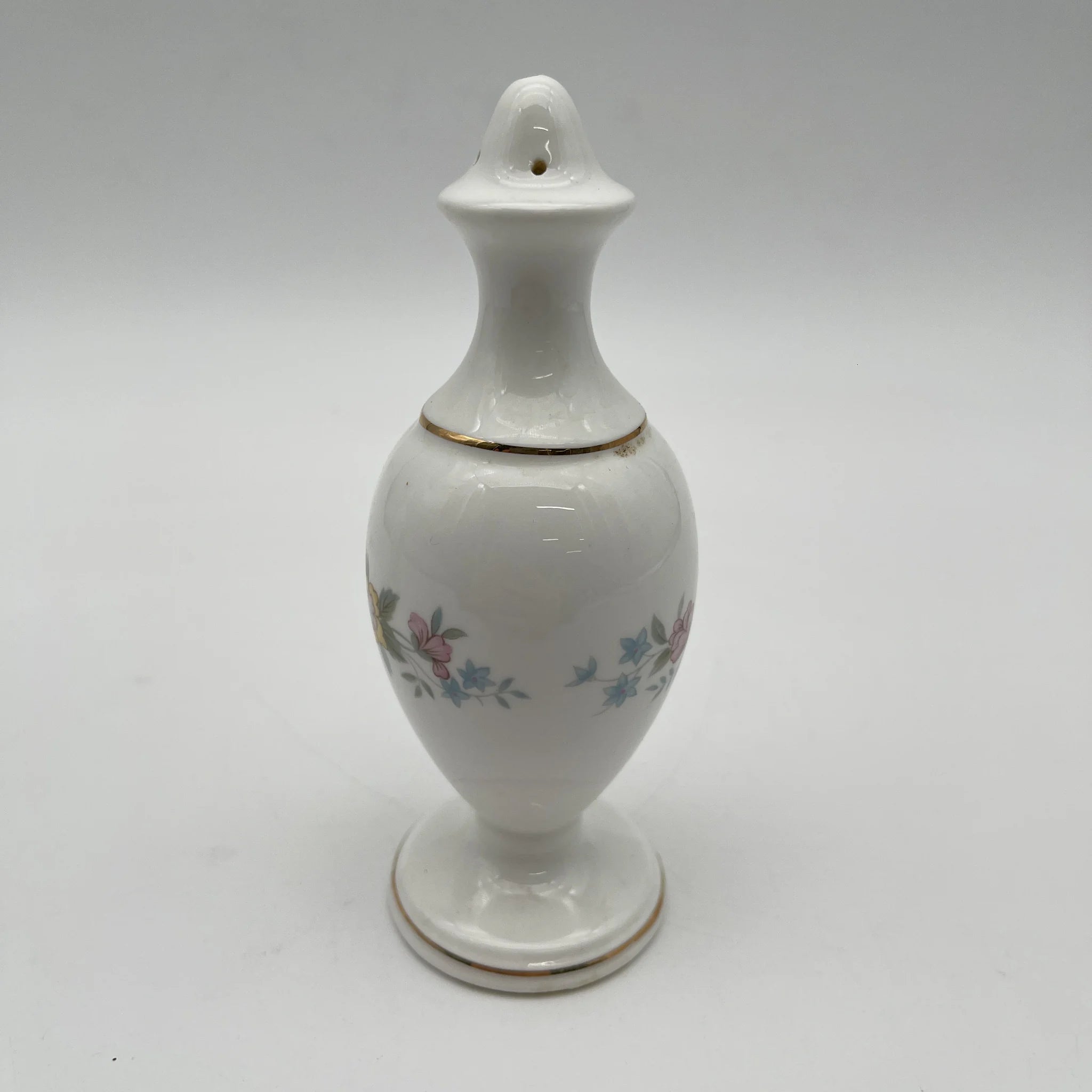 【复古】salt & peppershaker / Mayfair (Mayfair) / 1950-1980年代(推测)/ Fine Bone China /英国/小花花样, 柔和色调,金彩