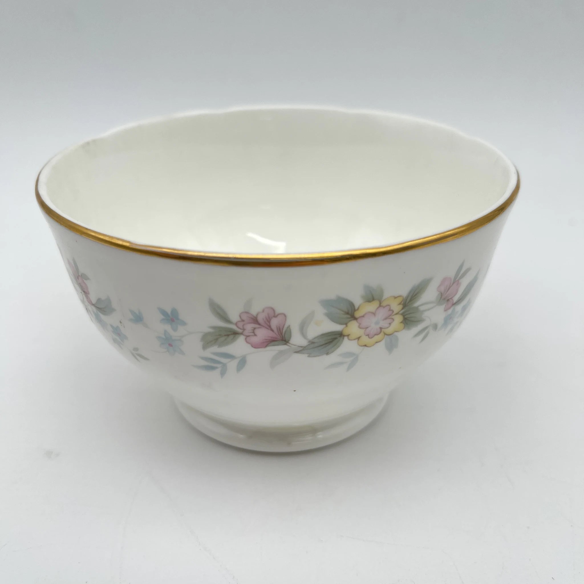【复古】咖啡杯/ Mayfair (Mayfair) / 1950-1980年代(推测)/ Fine Bone China /英国/小花图案,柔和色调,金彩
