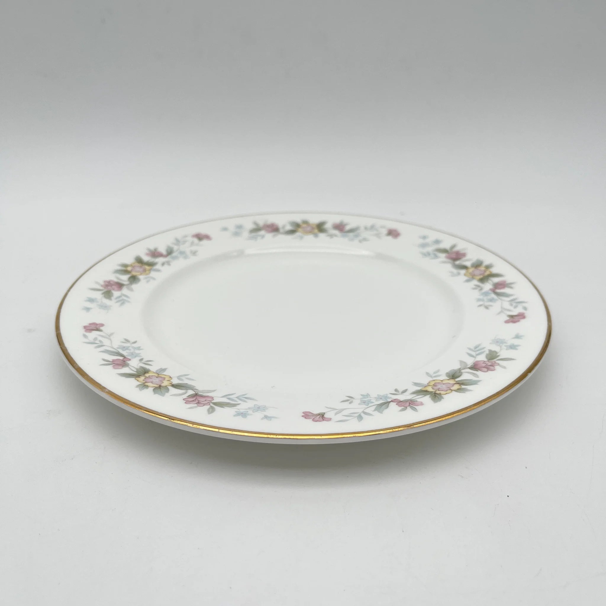 【复古】晚餐&甜点盘套装+备件盘/ Mayfair (Mayfair) / 1950-1980年代(推测)/ Fine Bone China /英国/ 小花图案,柔和色调,金彩