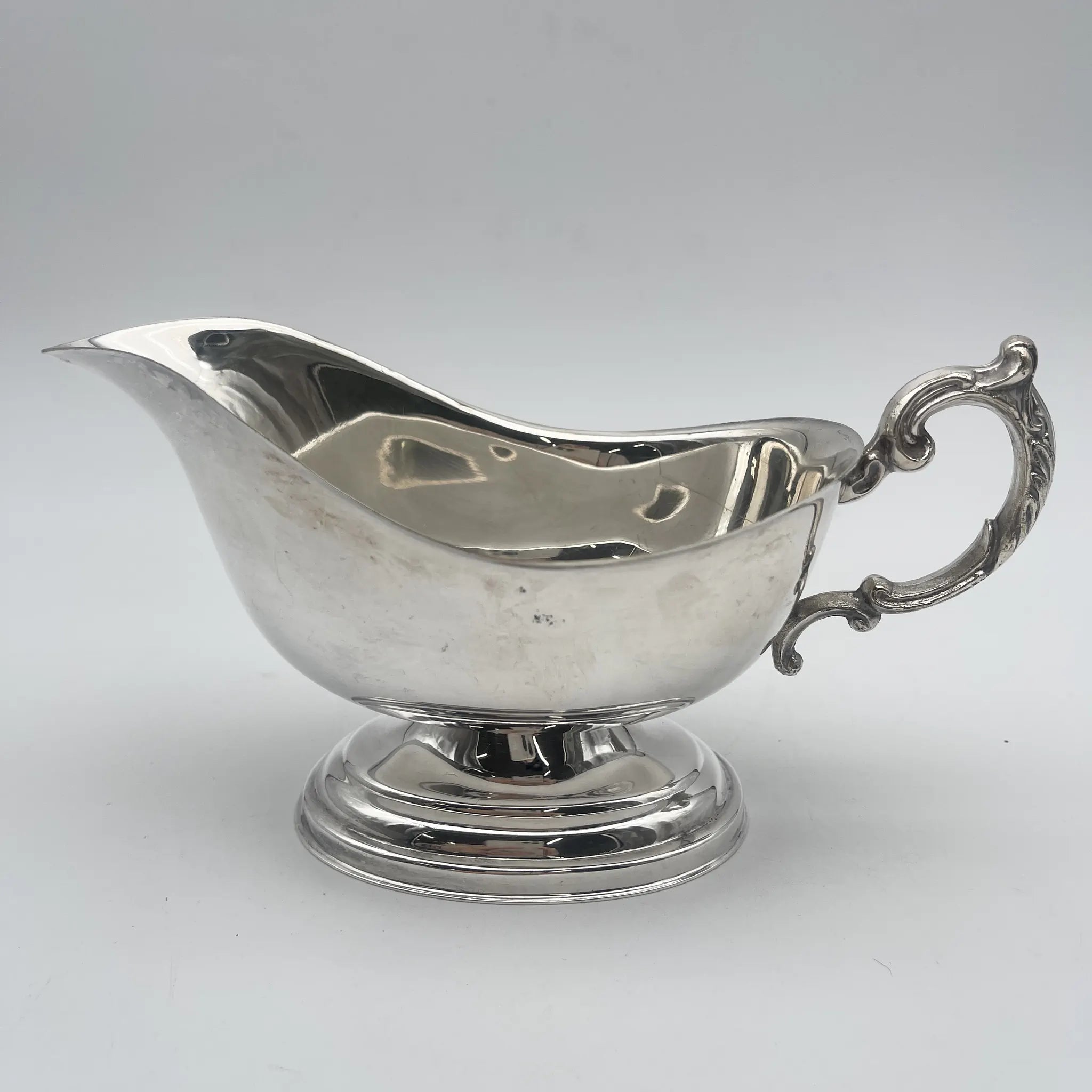 【复古】灰船(sauciere / sauce boat) / Sheridan Silver(谢里登银)/估计20c中期/银板/美国/ 踏板脚