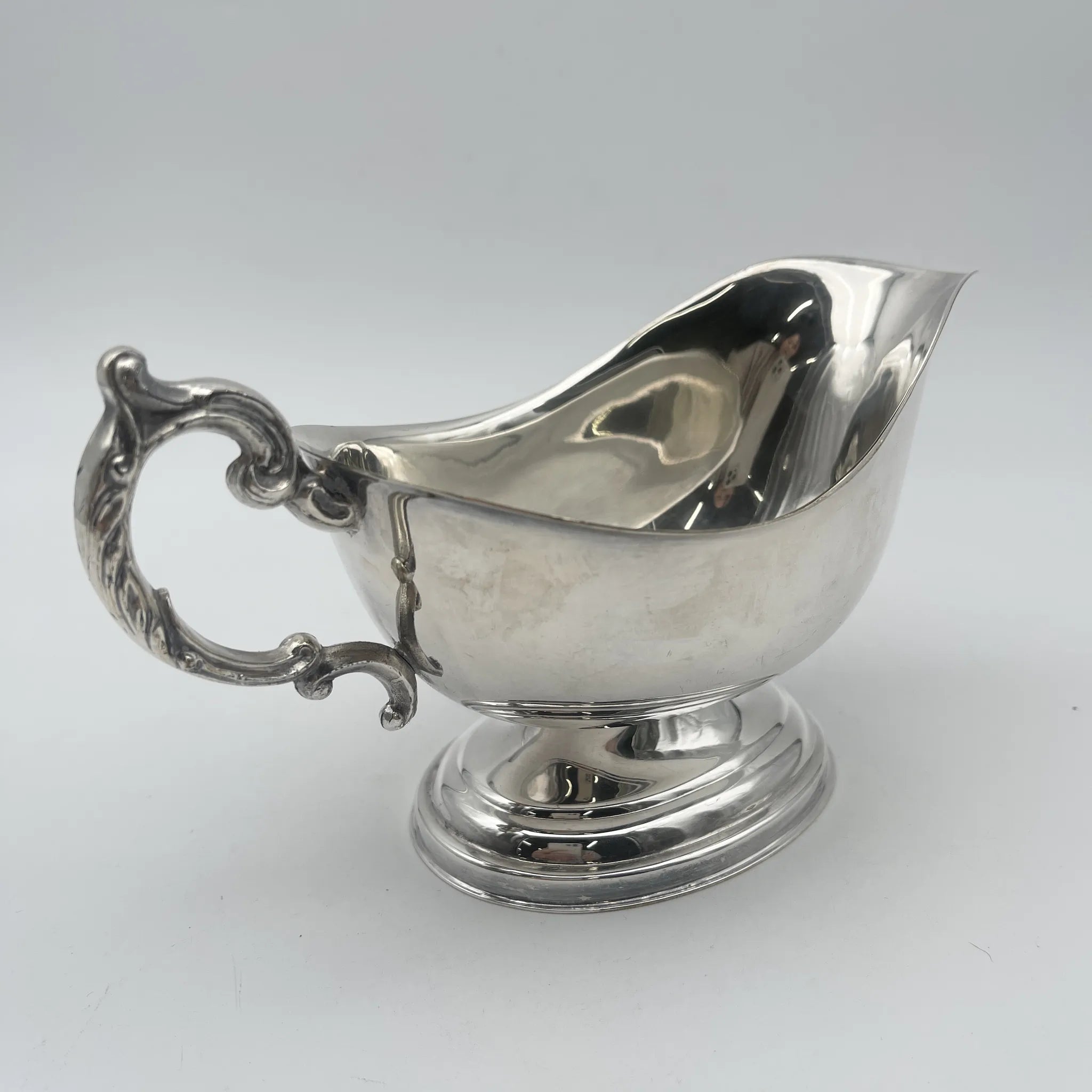 【复古】灰船(sauciere / sauce boat) / Sheridan Silver(谢里登银)/估计20c中期/银板/美国/ 踏板脚