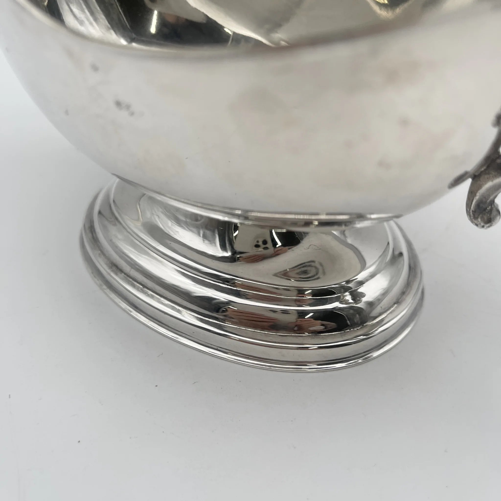 【复古】灰船(sauciere / sauce boat) / Sheridan Silver(谢里登银)/估计20c中期/银板/美国/ 踏板脚