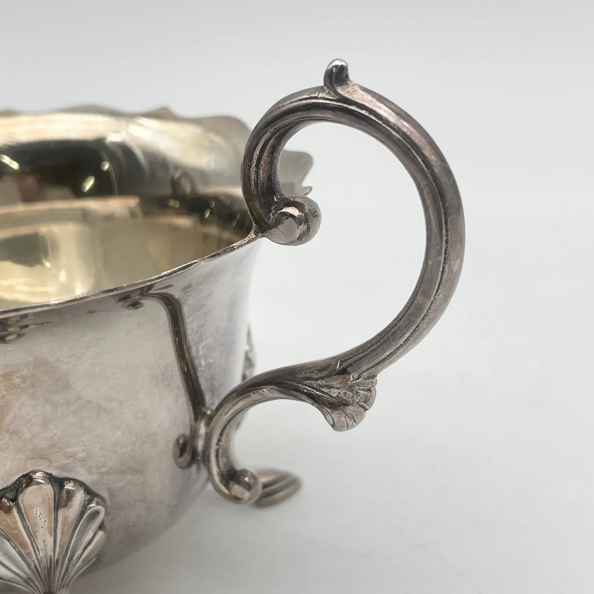 【古董】糖碗(糖罐)/ Northern Goldsmiths / Ducal Plate /估计20c初/银盘/ 英国/双手柄,带腿,滑边