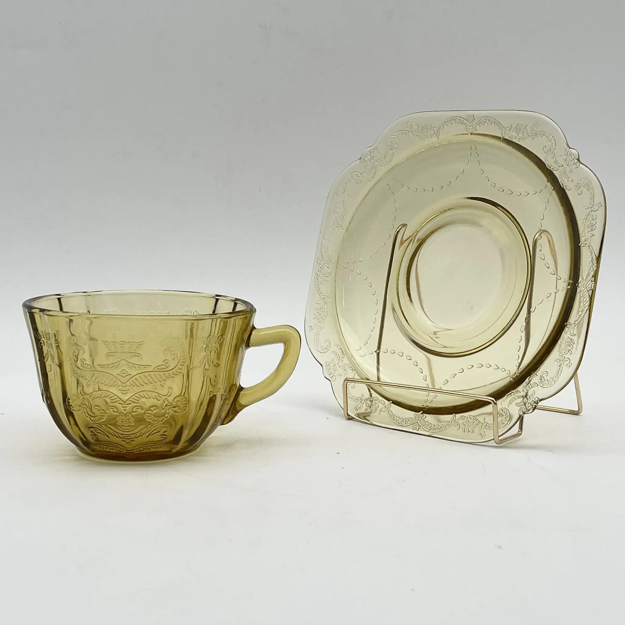 【复古】杯&碟2p / Federal Glass(联邦玻璃)/ Madrid / Recollection / 1976 /玻璃/美国/ 解压玻璃,压模成型,琥珀