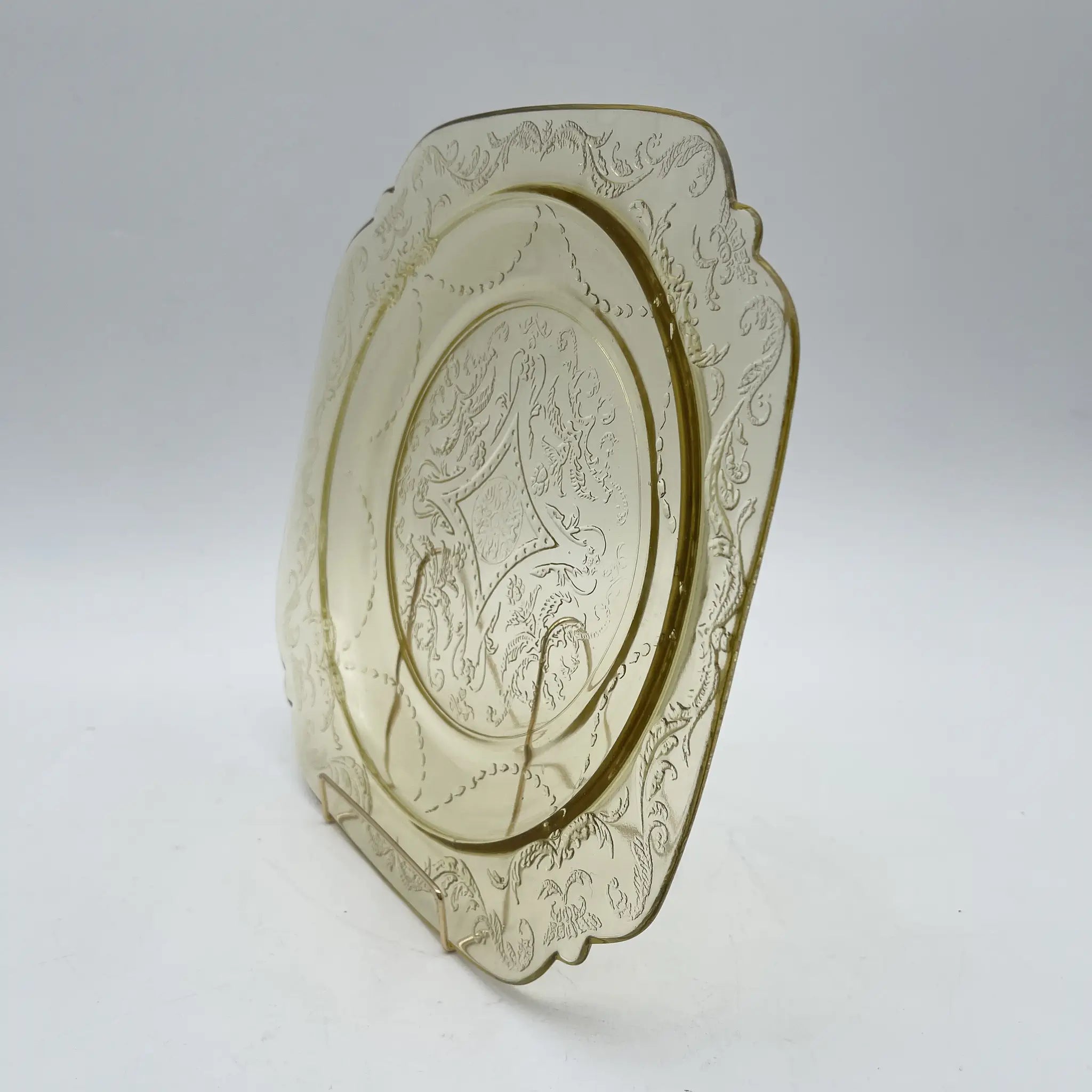 【复古】餐盘(主盘)/ Federal Glass(联邦玻璃)/ Madrid / 1930s /玻璃/美国/ depressing Glass, 压模成型,琥珀