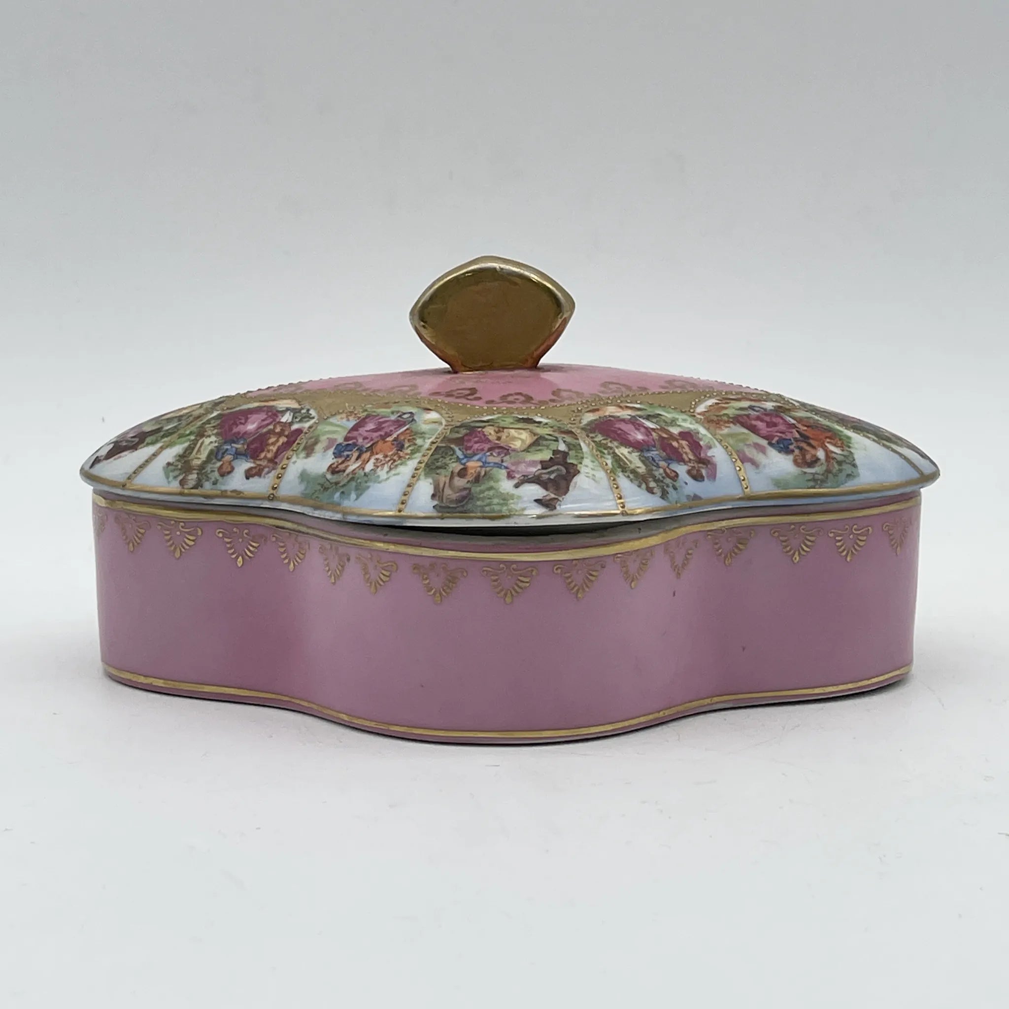 【アンティーク】 小物入れ / セーブル様式 / 推定19C後半 / 磁器 / フランス / フェート・ギャラント, 金彩盛り上げ