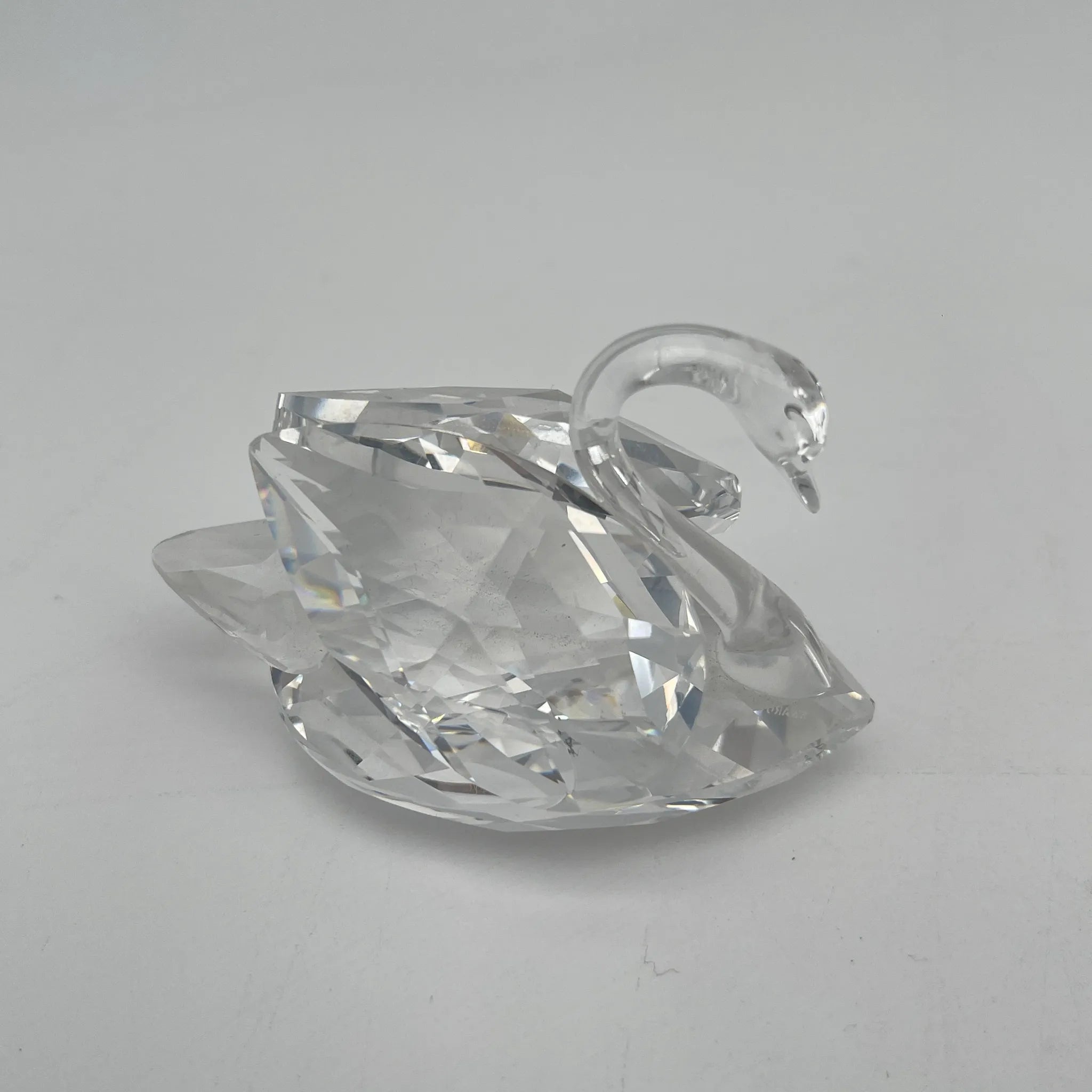 【リユース】 フィギュリン (クリスタルオブジェ) / Swarovski (スワロフスキー) / スワン / 推定1990-2000s / クリスタルガラス / オーストリア / ファセットカット