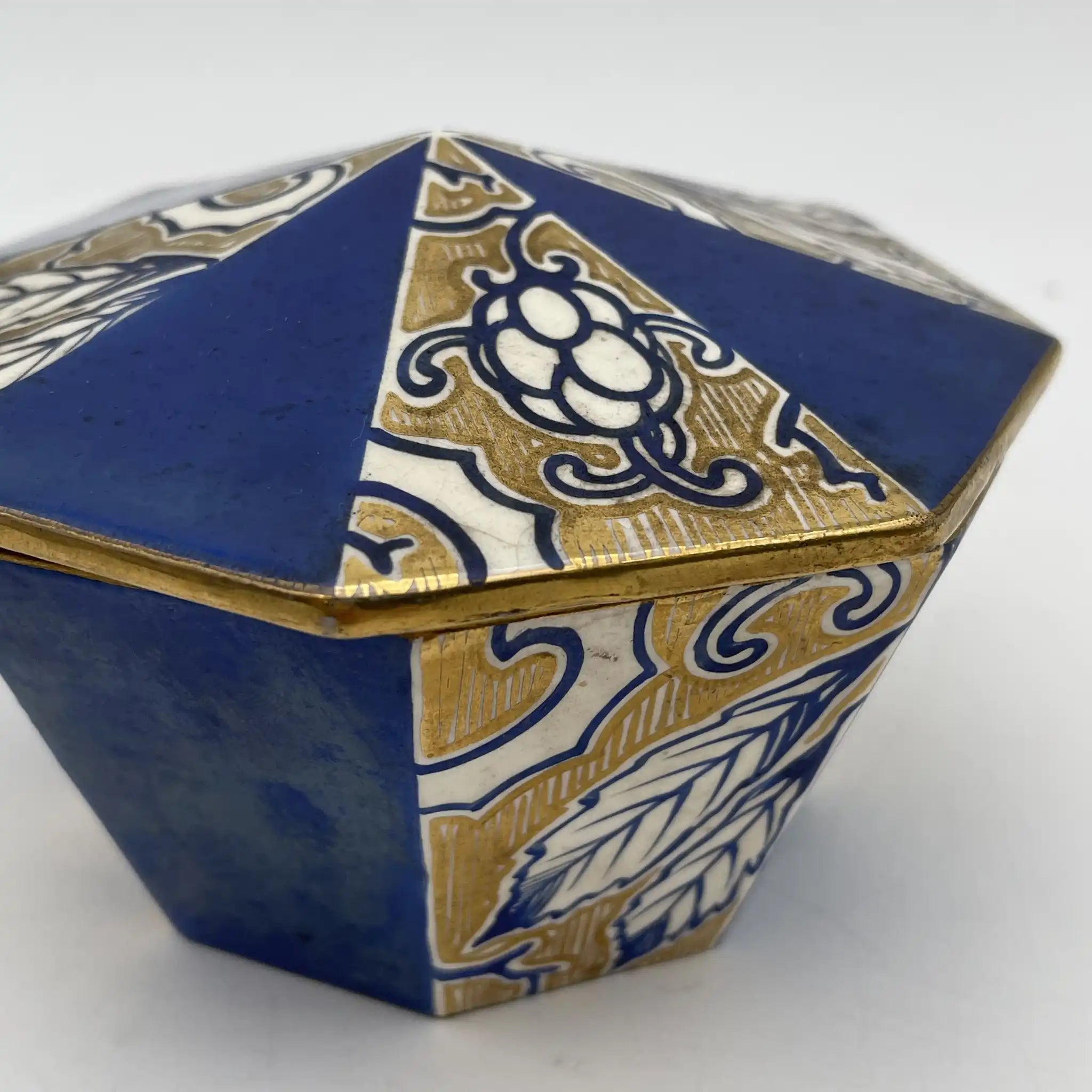 【古董】装饰盒(小盒)/装饰艺术/估计1920-30s /瓷器/欧洲/八角形,金色