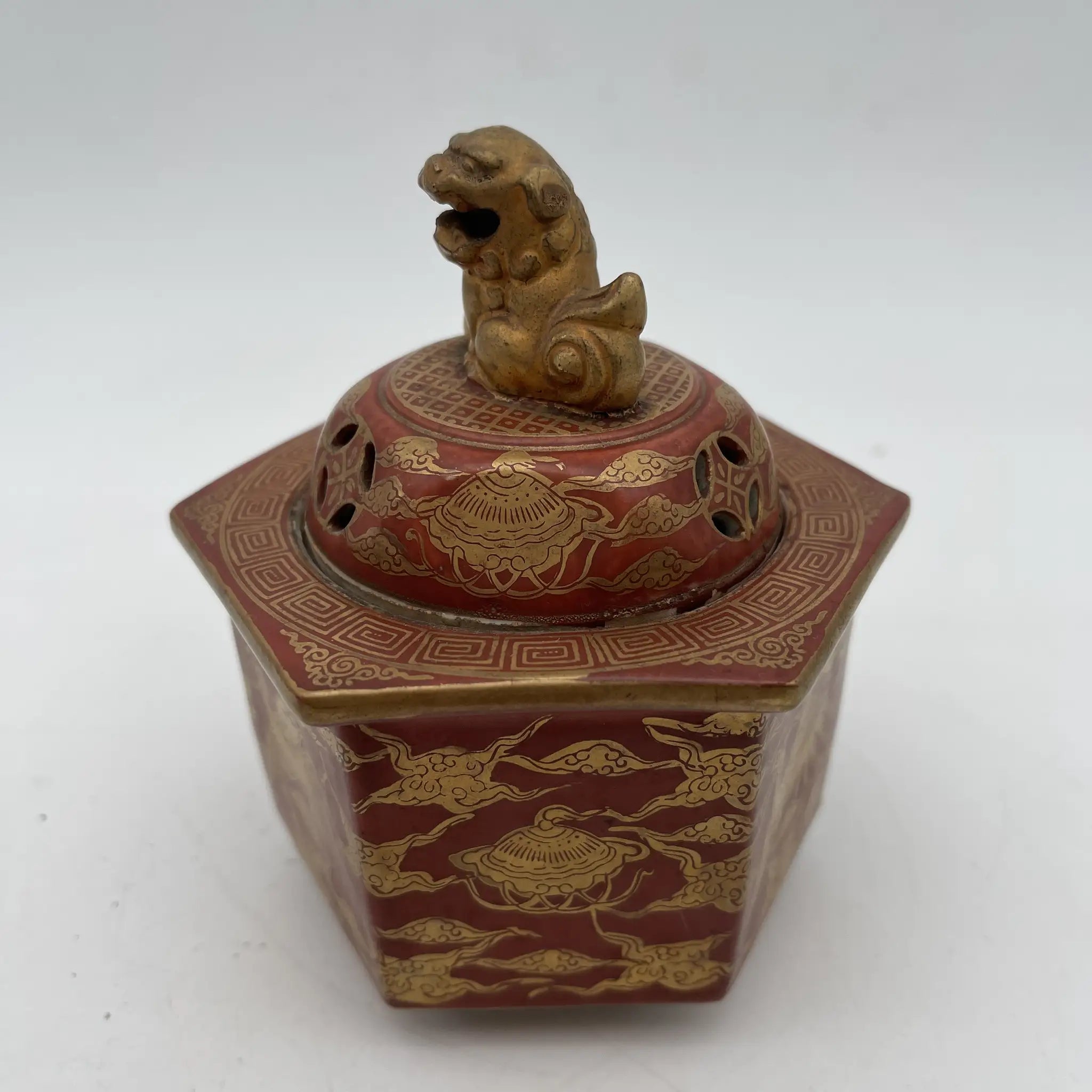 【骨董品】 香炉 / 明治末-大正 / 陶器 / 日本 / 六角形, 獅子, 鳳凰, 雷文