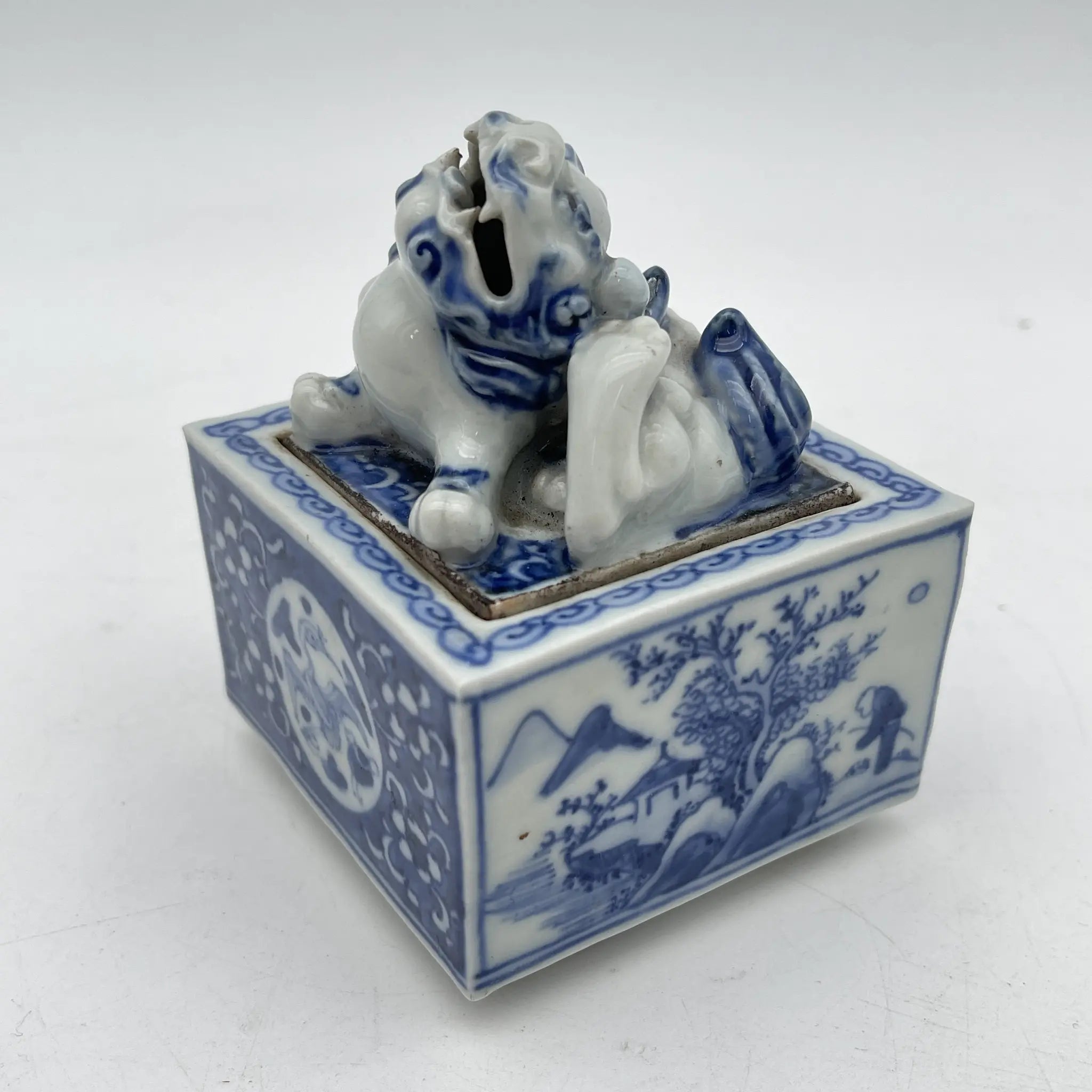 【复古】香炉/祥瑞/推测20c中后期/瓷器/日本/狮子,鹤,山水,青花