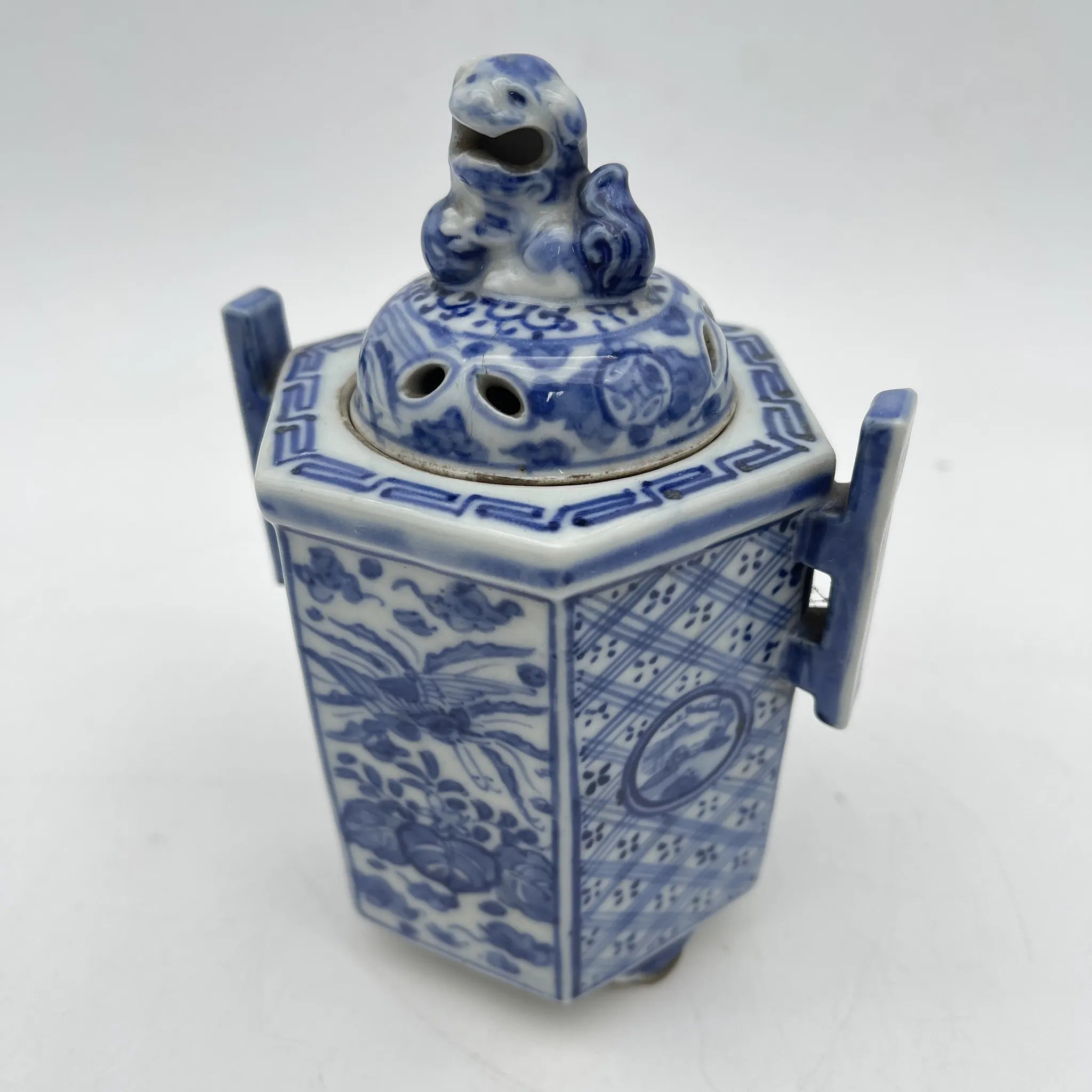 【复古】香炉/祥瑞/推测20c中后期/瓷器/日本/狮子,凤凰,青花