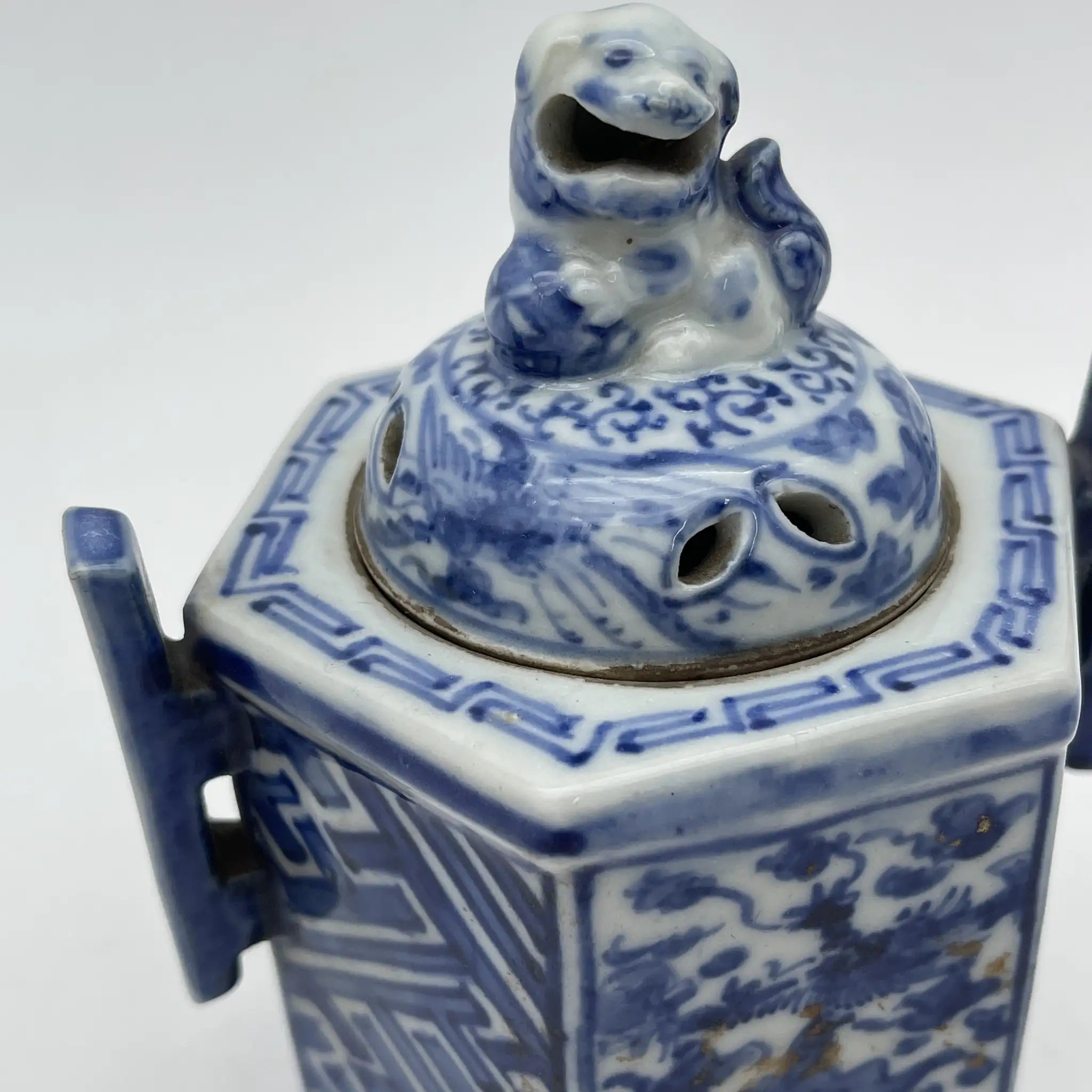 【复古】香炉/祥瑞/推测20c中后期/瓷器/日本/狮子,凤凰,青花
