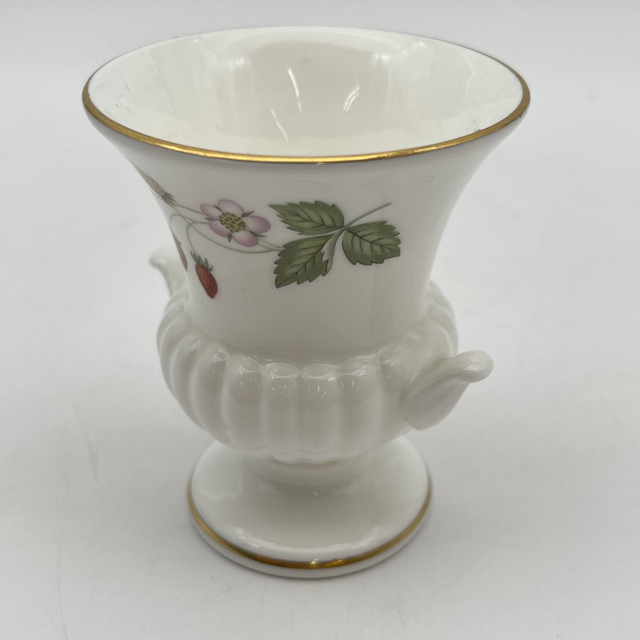 【リユース】 ミニチュア・ベース (花瓶) / Wedgewood / Wild Strawberry / 推定1990s / Bone China / イギリス / ボタニカルアート