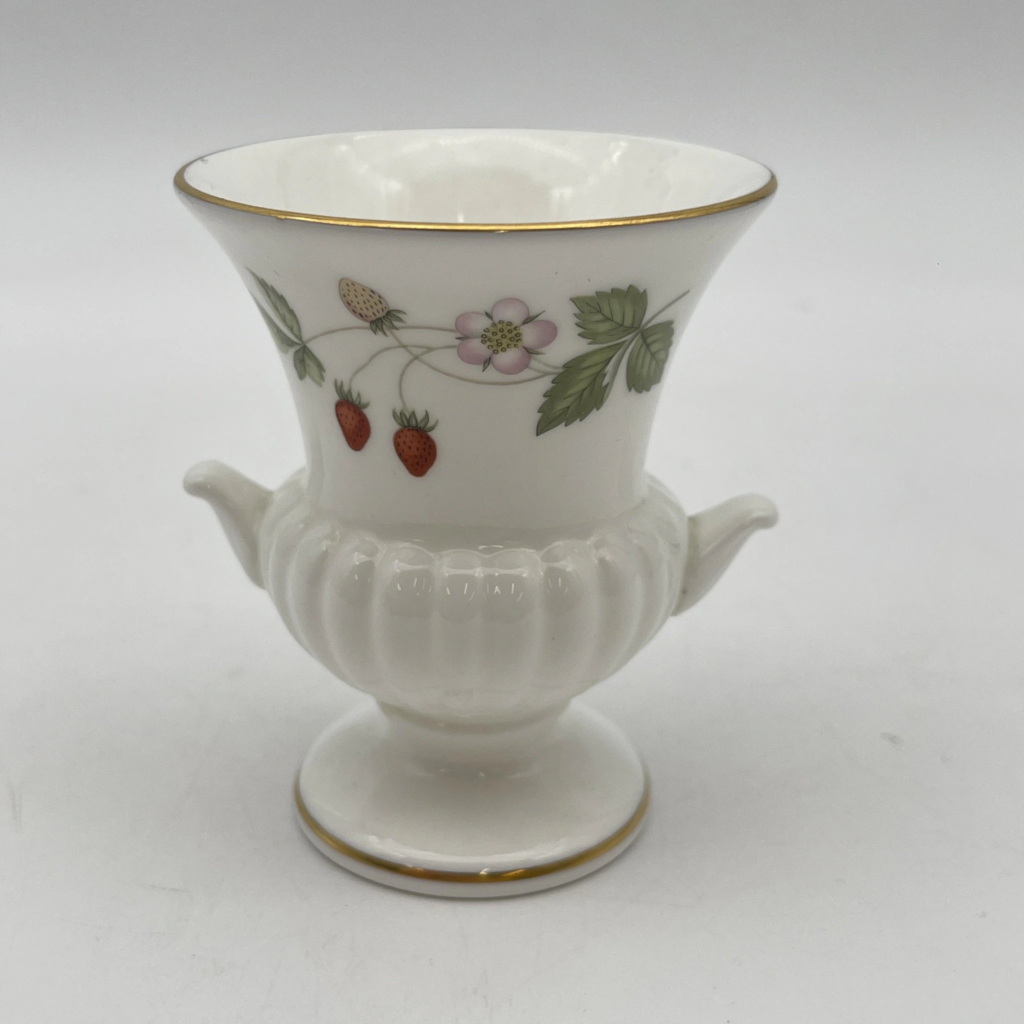 【リユース】 ミニチュア・ベース (花瓶) / Wedgewood / Wild Strawberry / 推定1990s / Bone China / イギリス / ボタニカルアート