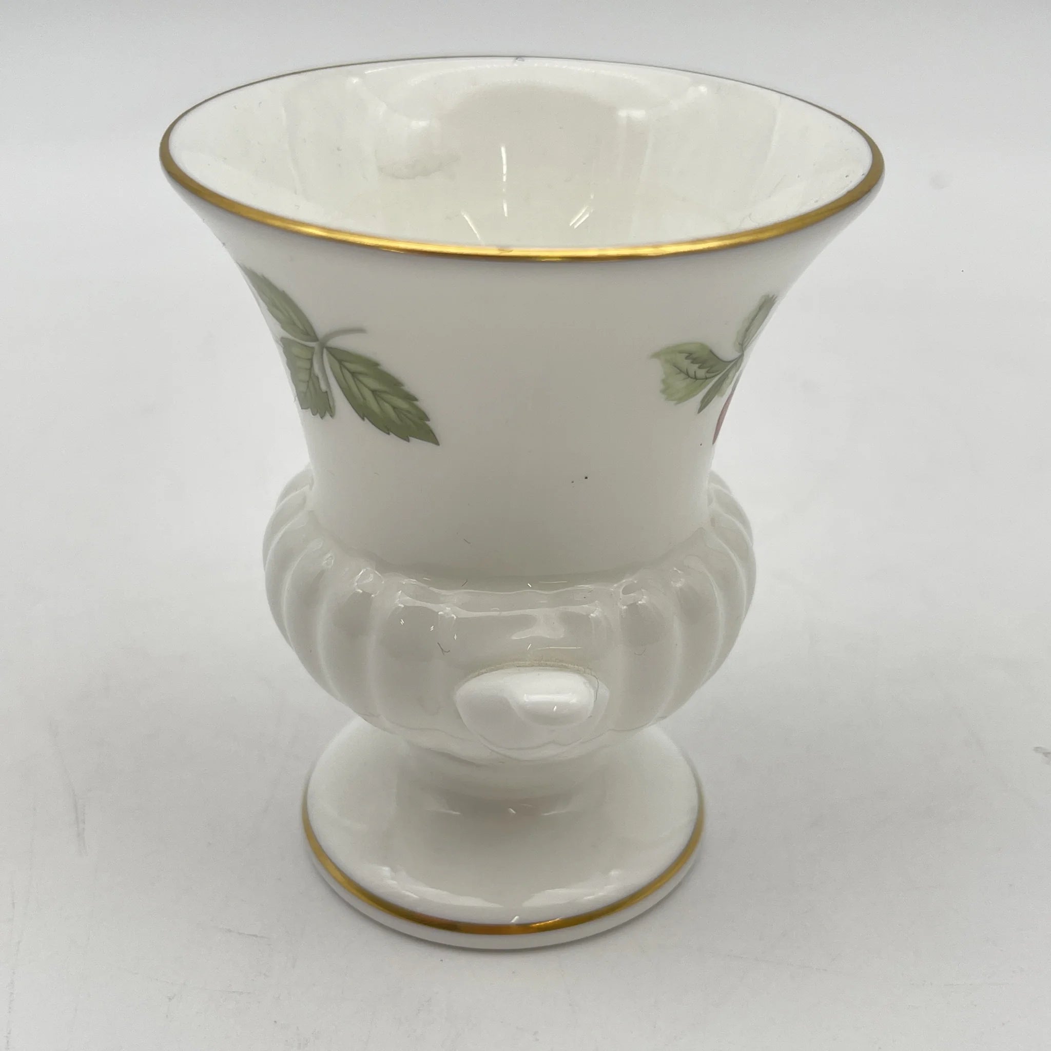 【リユース】 ミニチュア・ベース (花瓶) / Wedgewood / Wild Strawberry / 推定1990s / Bone China / イギリス / ボタニカルアート
