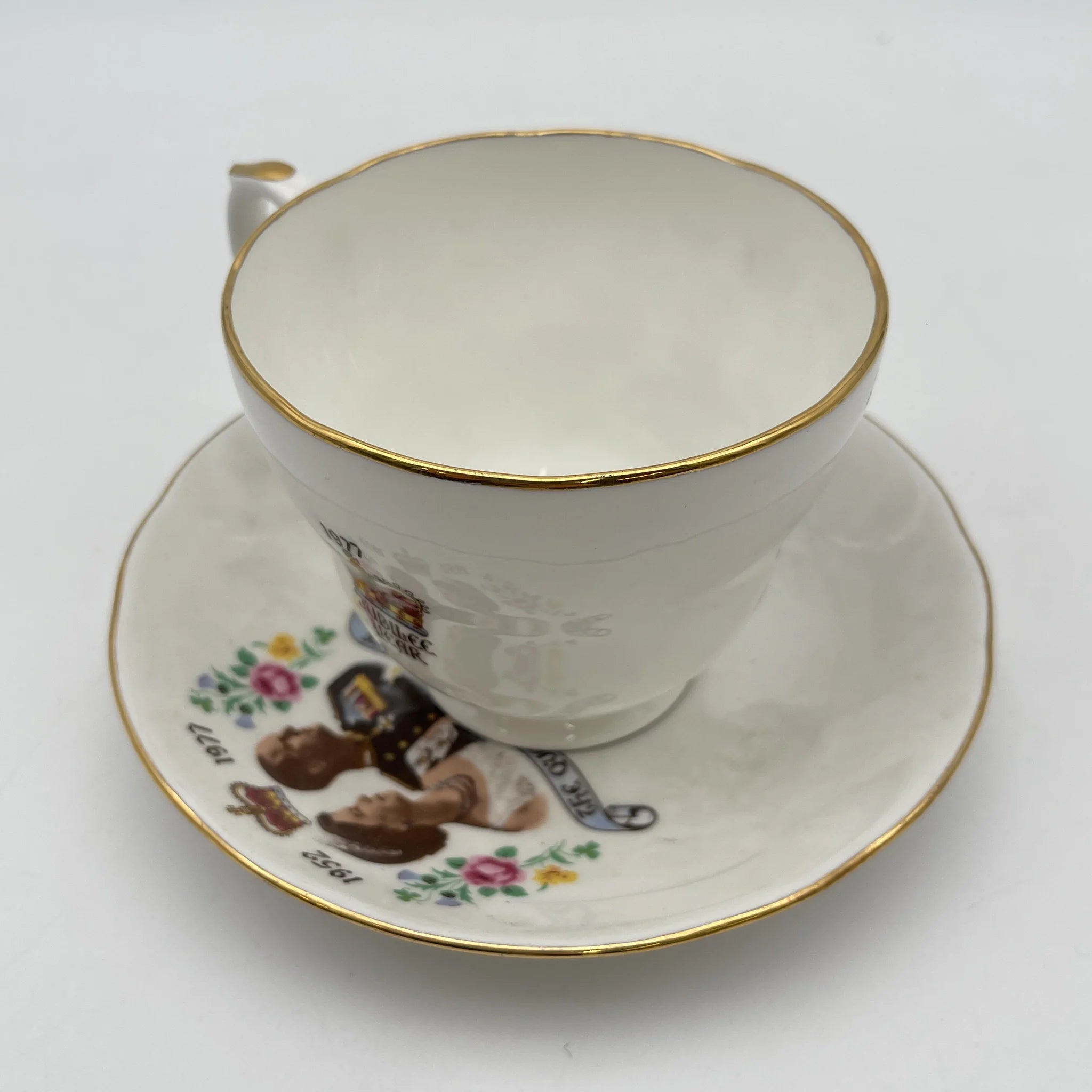 【复古】杯&碟/ The Queen's Silver Jubilee 1952-1977 / 1977 / Bone China /英国/伊丽莎白二世,金彩