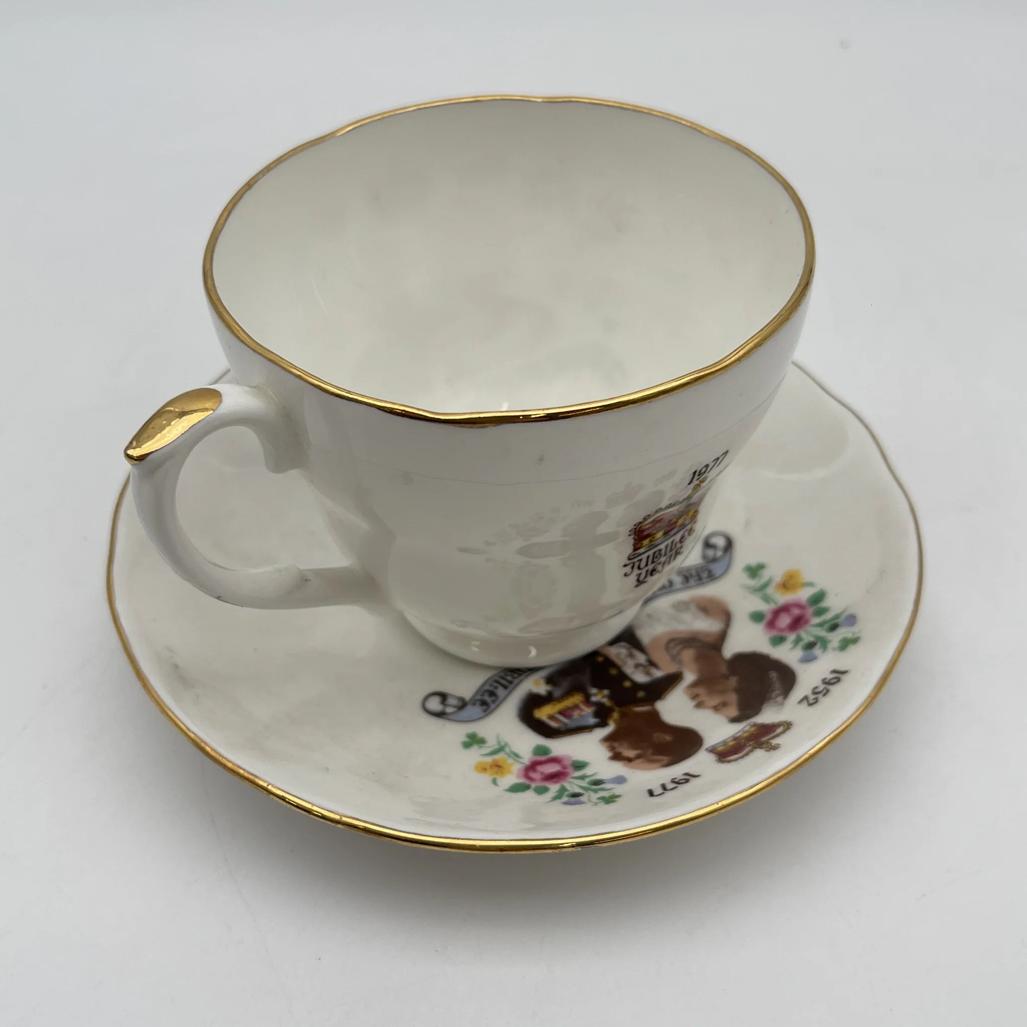 【复古】杯&碟/ The Queen's Silver Jubilee 1952-1977 / 1977 / Bone China /英国/伊丽莎白二世,金彩