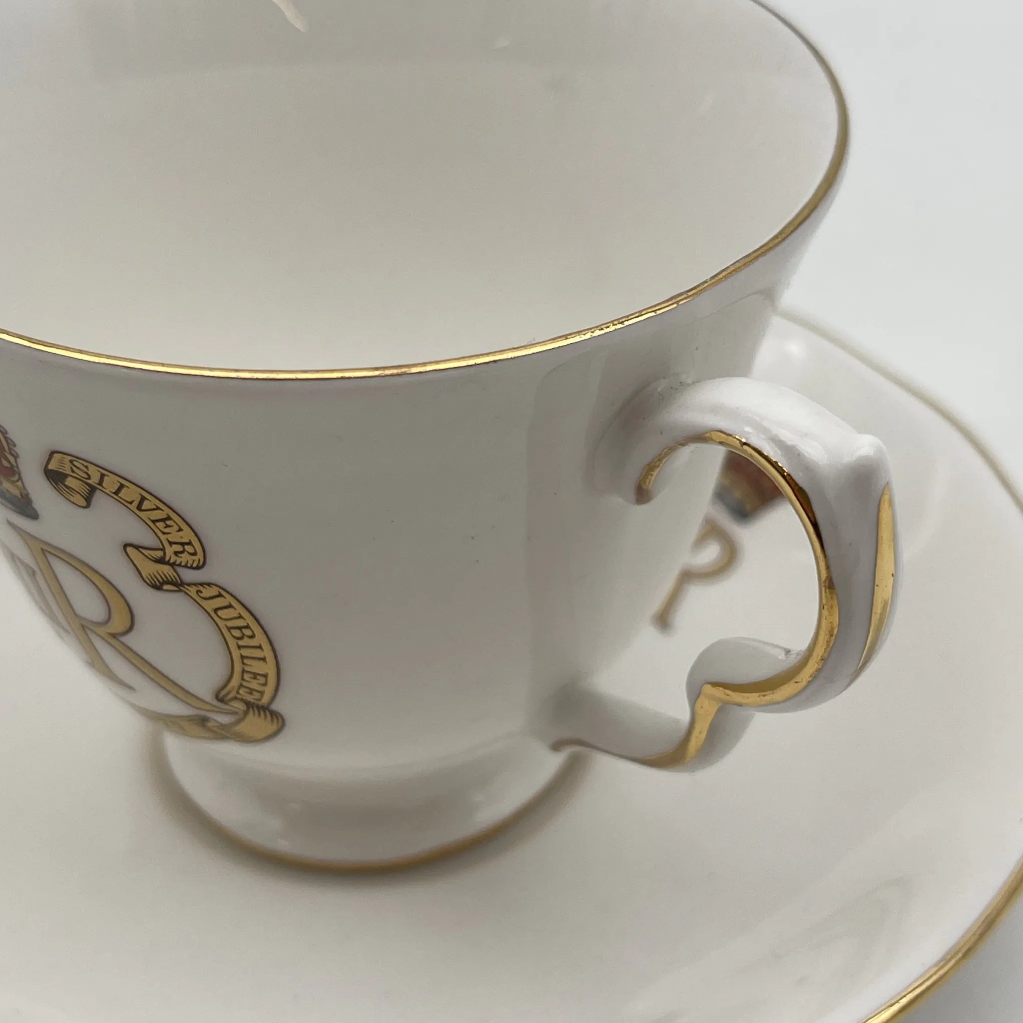 Queen Anne / The Queen's Silver Jubilee 1952-1977 / 1977 / Bone China /英国/ 伊丽莎白二世,金色