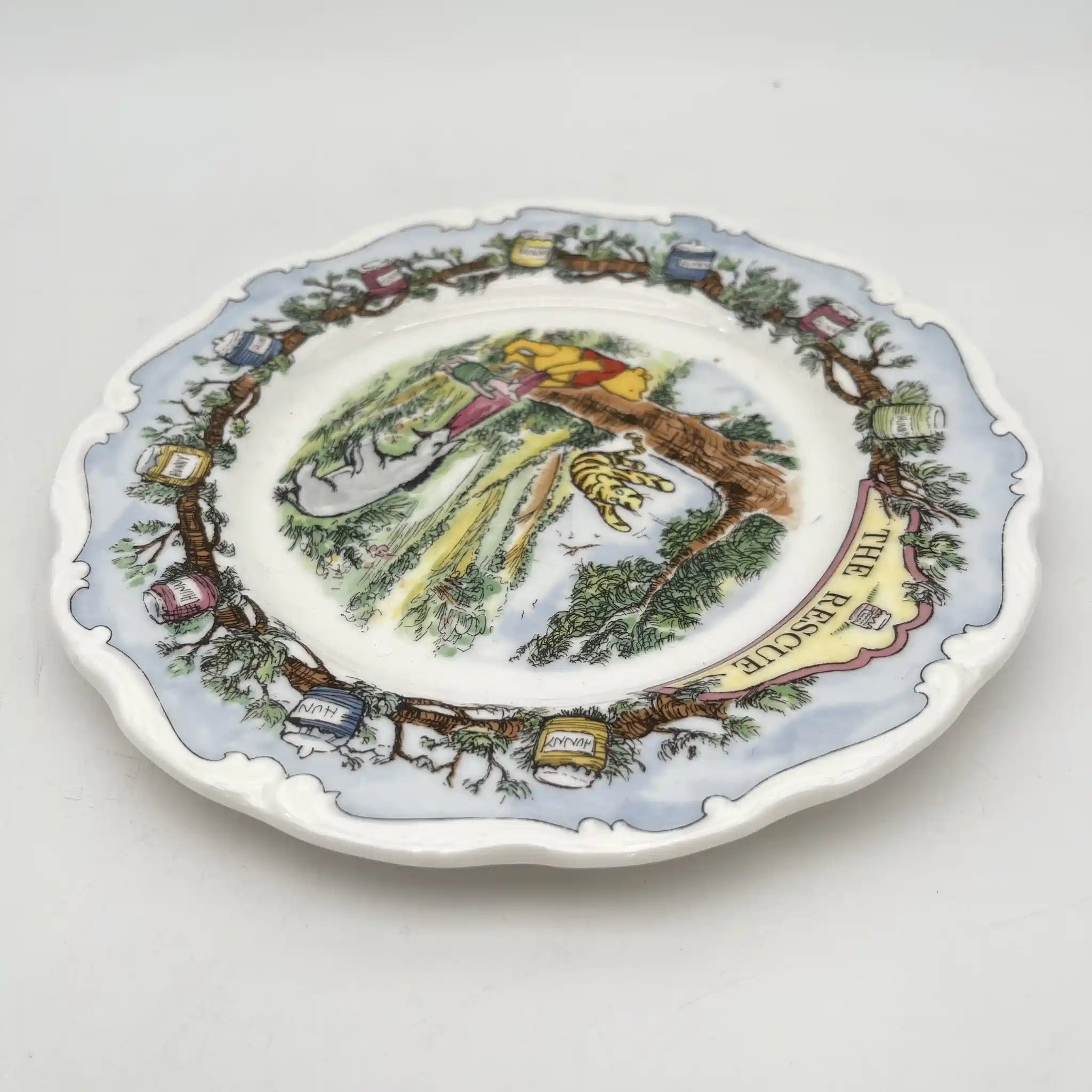 【复古】甜点盘(中盘)/ Royal Doulton / The Winnie The Pooh Collection / The Rescue /估计1990s / Bone China /英国/ John Finnie