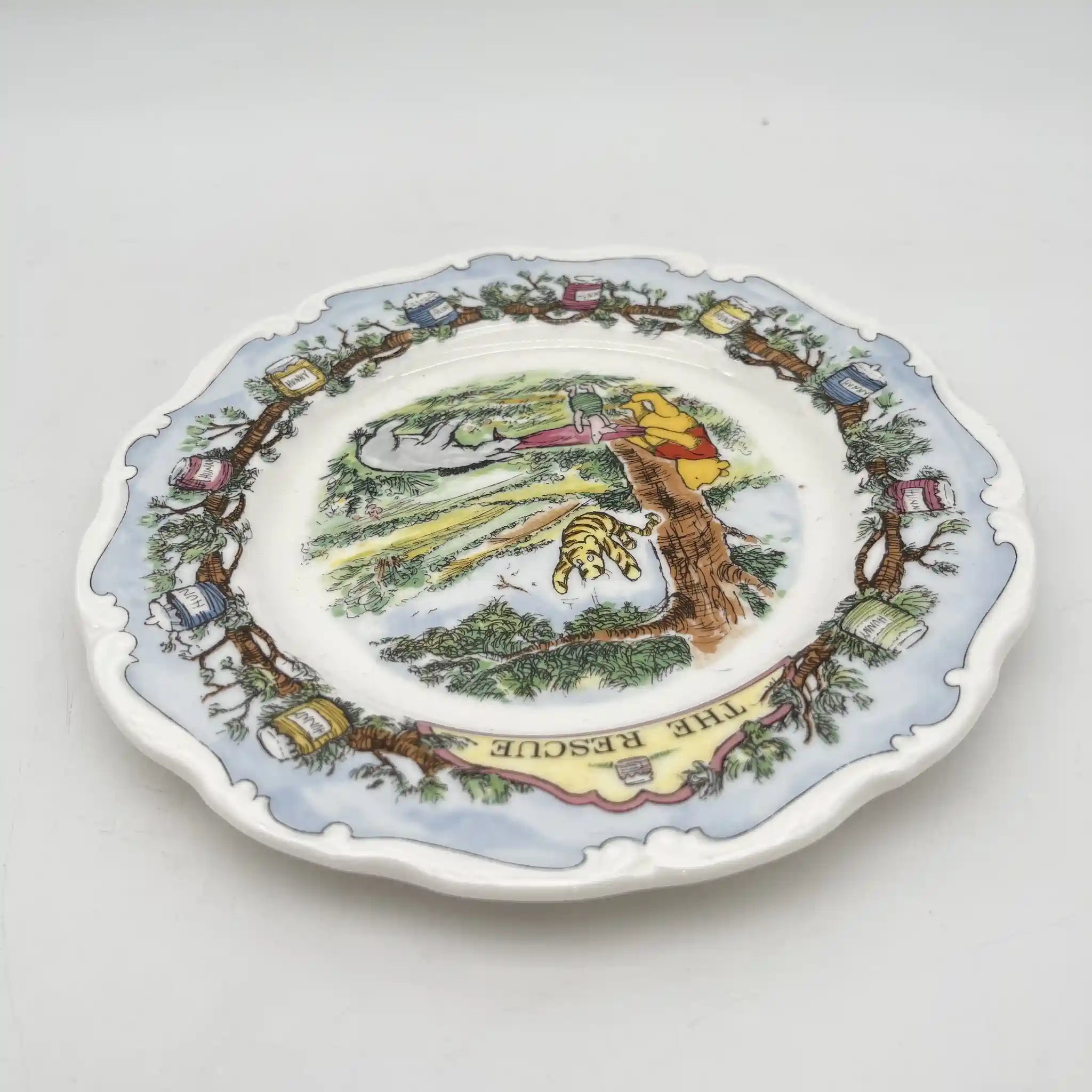【复古】甜点盘(中盘)/ Royal Doulton / The Winnie The Pooh Collection / The Rescue /估计1990s / Bone China /英国/ John Finnie