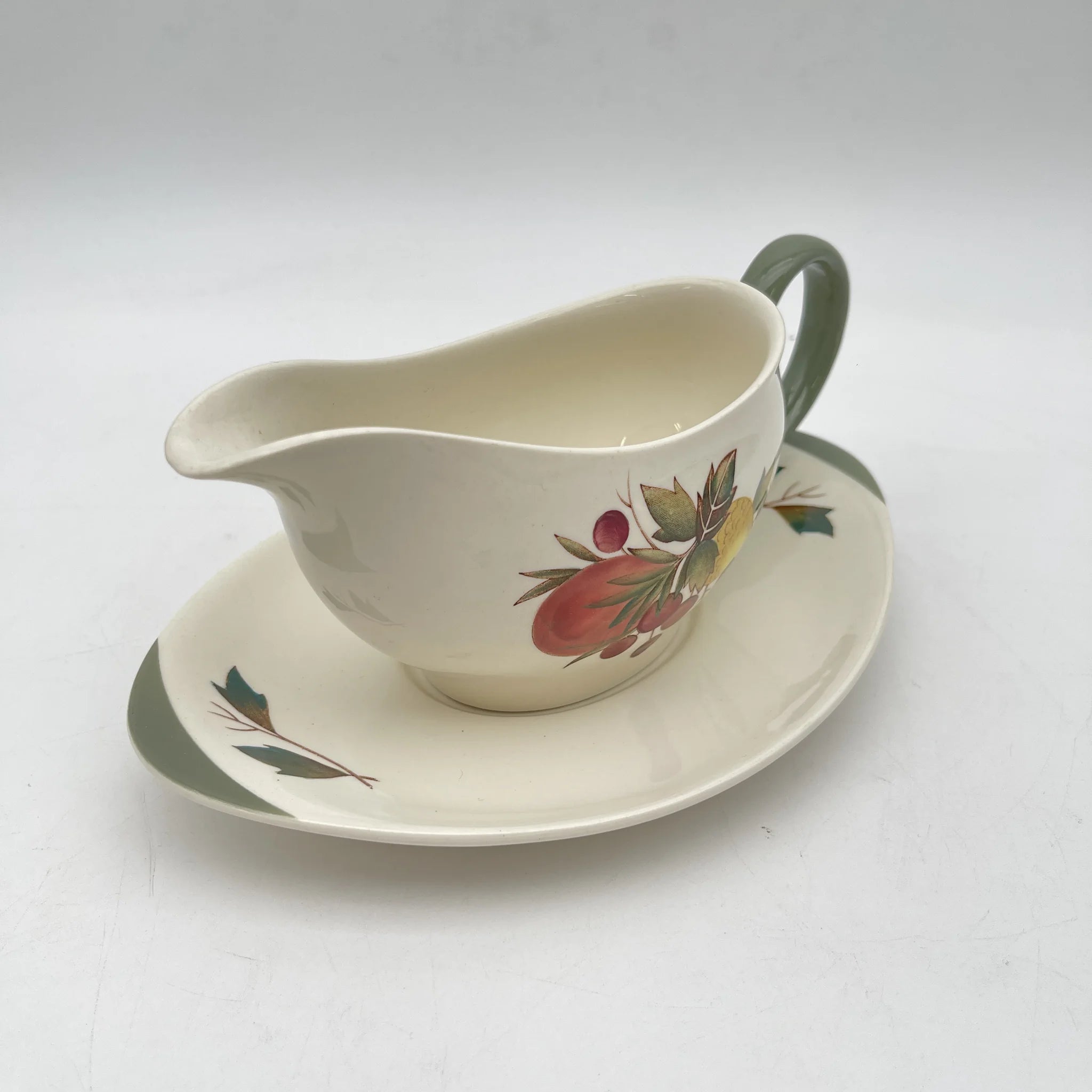 【复古】酱汁船和碟子/ Wedgewood / Covent Garden /估计20c中期/陶器/英国/植物艺术