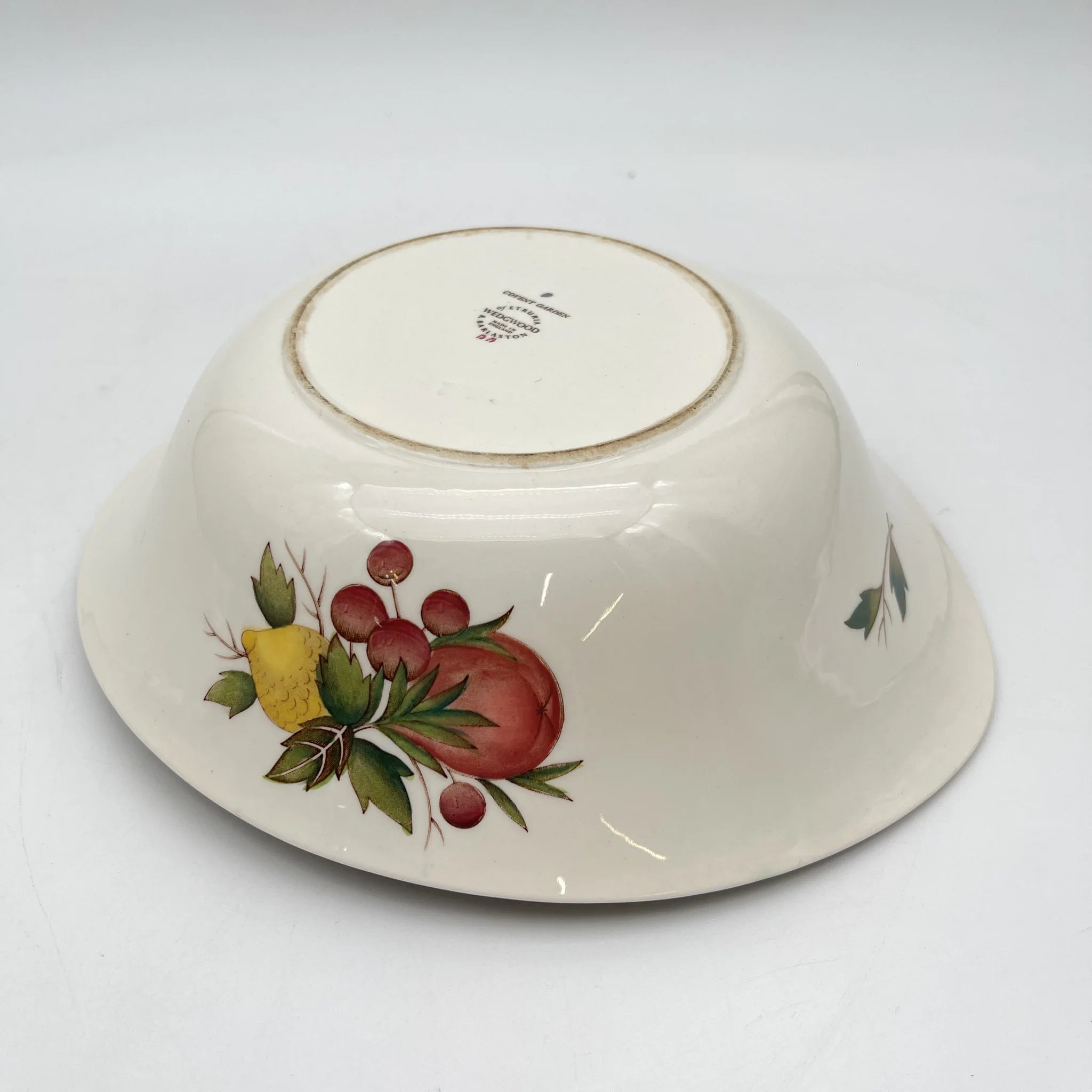 【复古】砂锅(带盖的深型焗烤盘)/ Wedgewood / Covent Garden /估计20c中期/陶器/英国/植物艺术