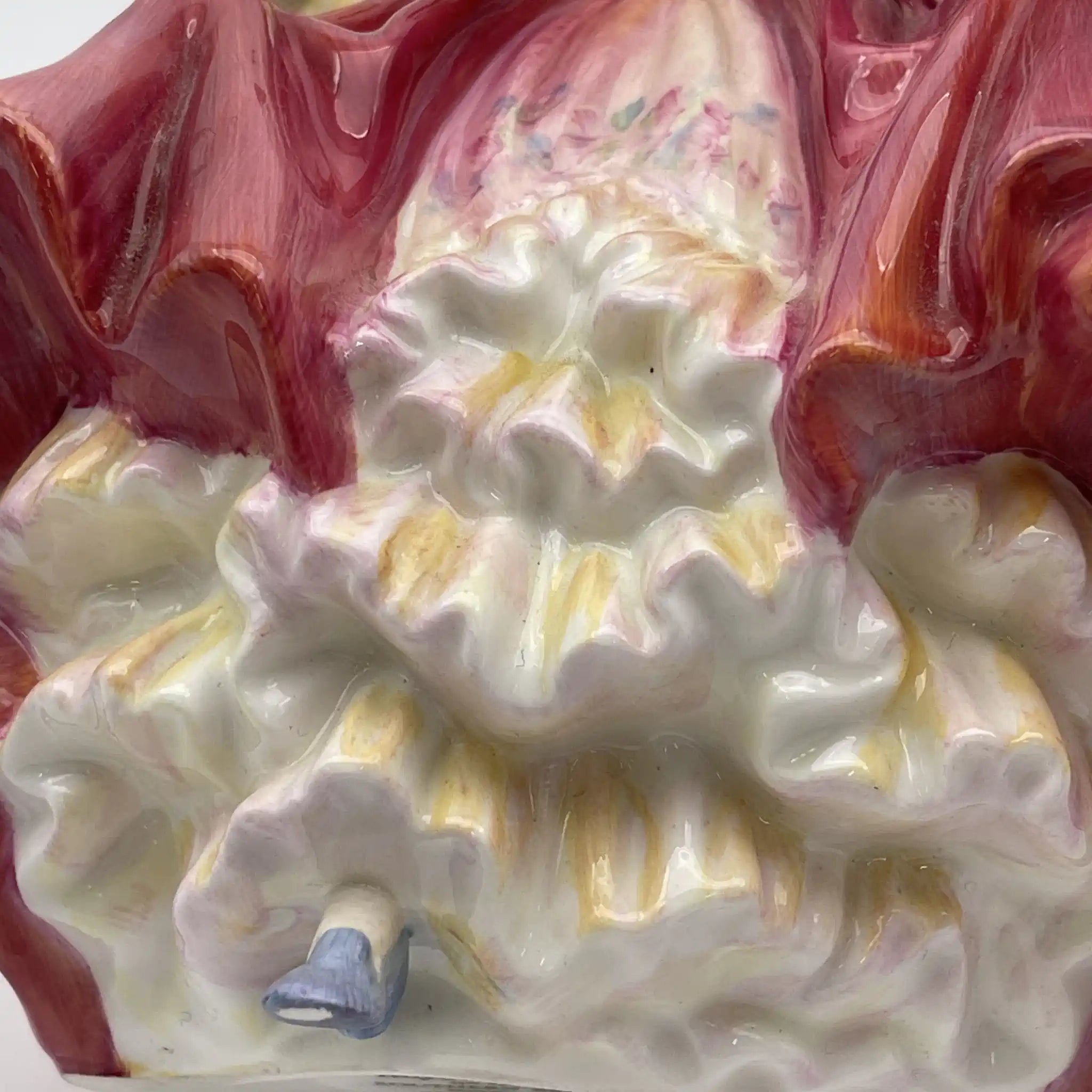Royal Doulton / Southern Belle / 20c中后期/ Bone China /英国/ Peggy Davies, 手绘油漆